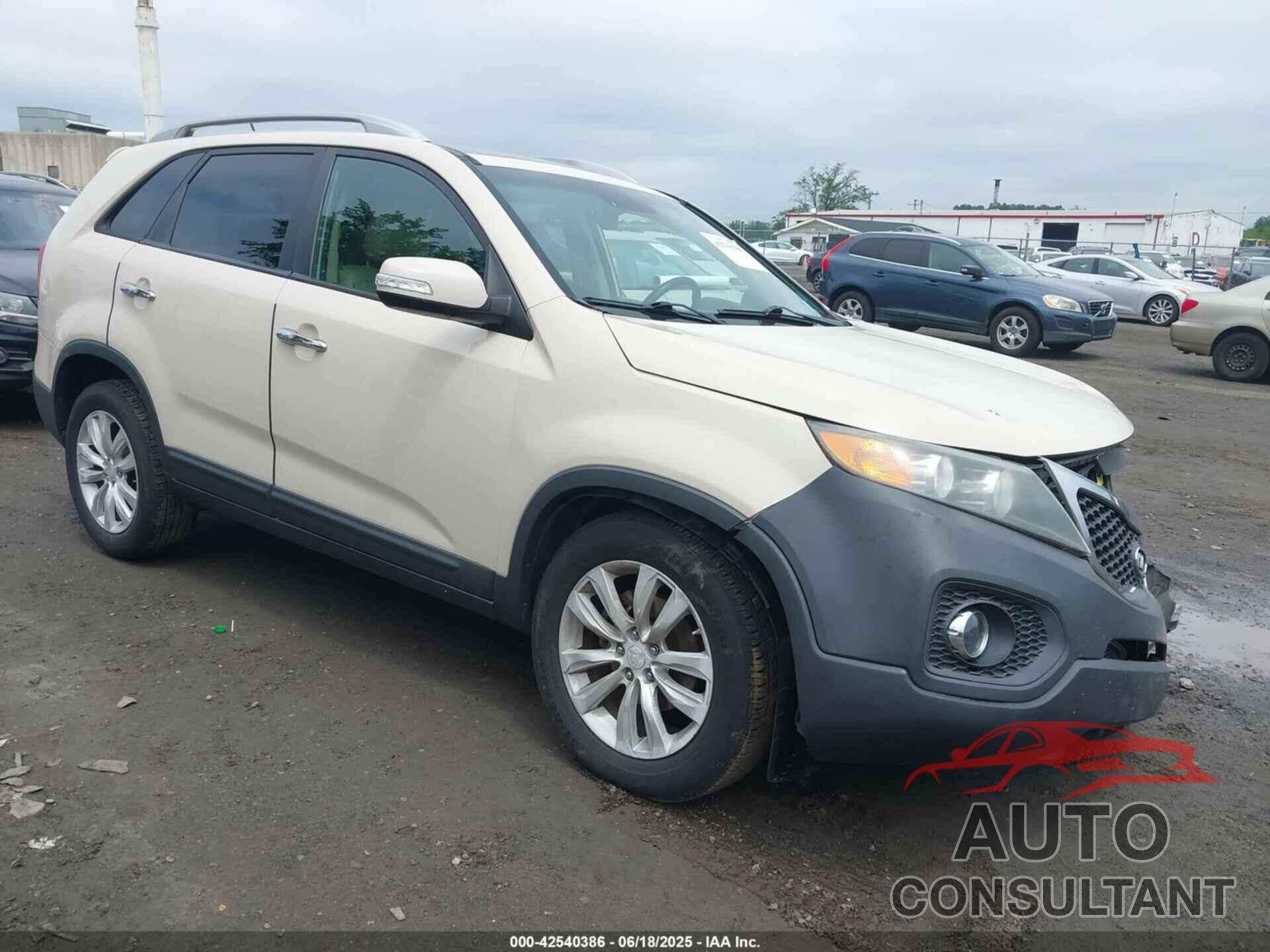 KIA SORENTO 2011 - 5XYKU4A26BG063539