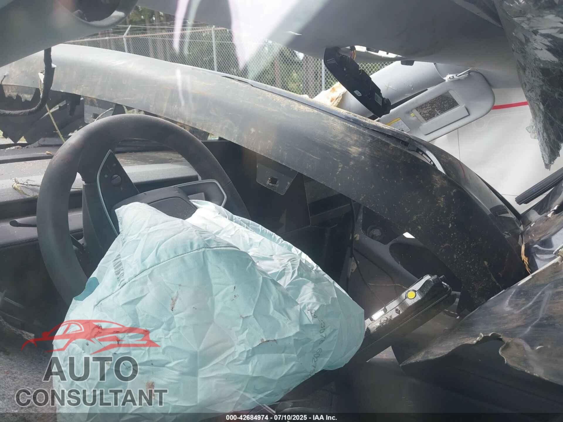 TESLA MODEL Y 2026 - 7SAYGDEEXTA389648