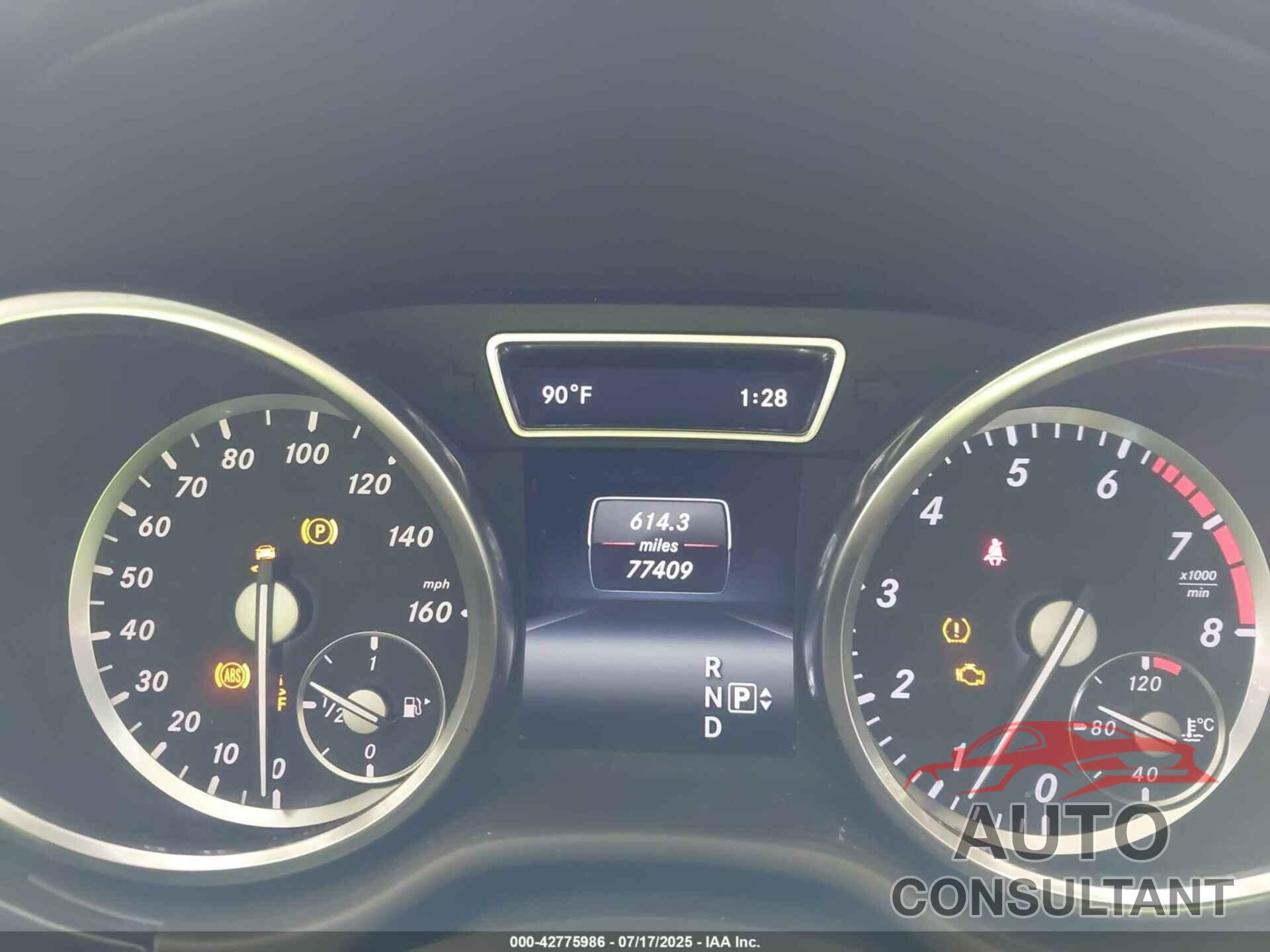 MERCEDES-BENZ GL 450 2015 - 4JGDF6EE2FA470472