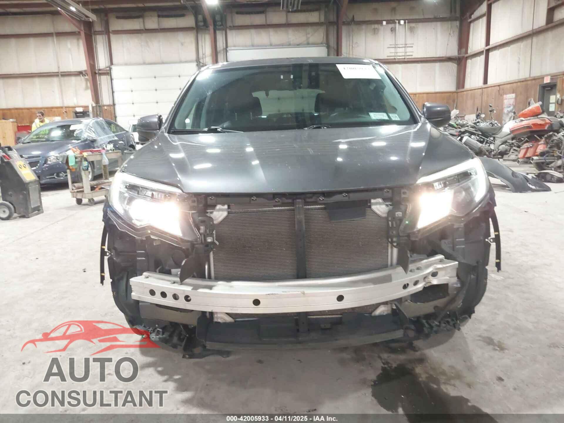 HONDA PILOT 2017 - 5FNYF6H8XHB092410