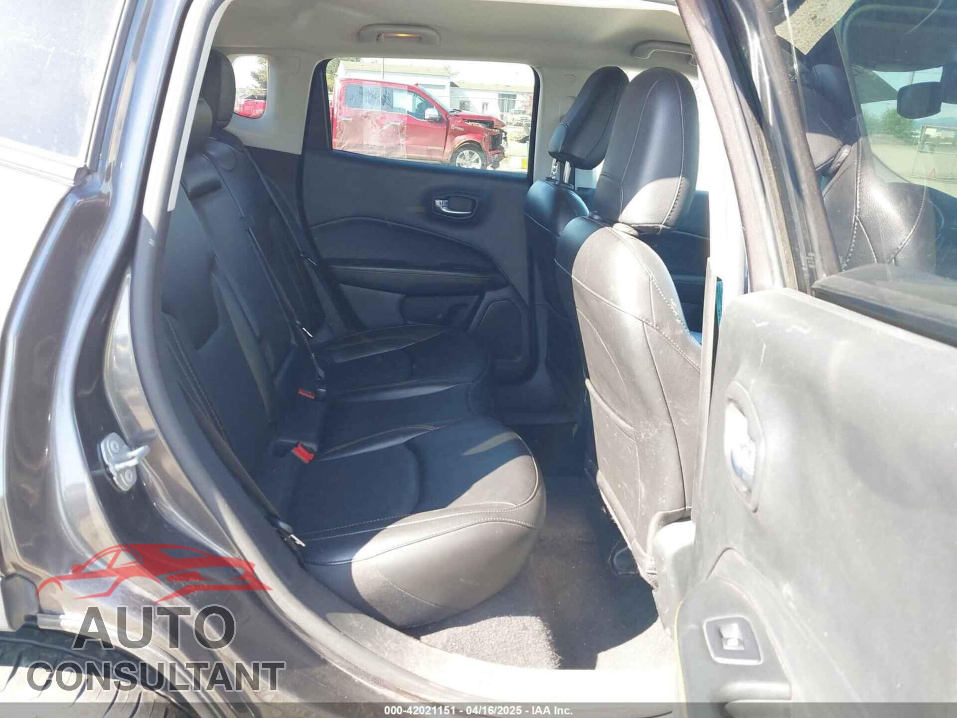 JEEP COMPASS 2020 - 3C4NJDCB6LT221388