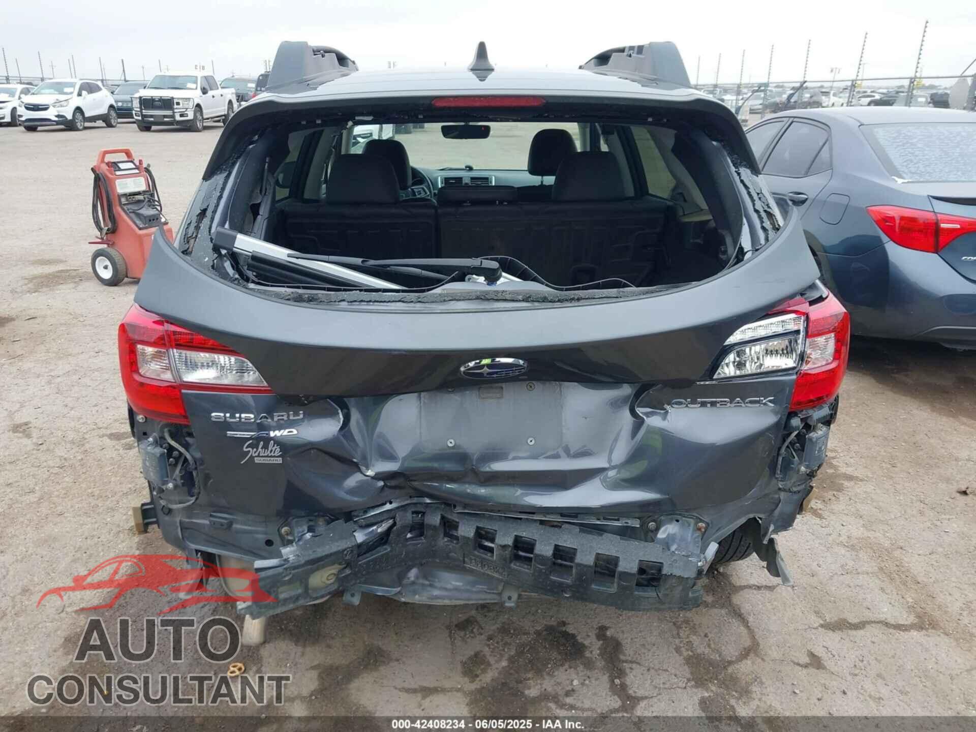SUBARU OUTBACK 2019 - 4S4BSAJC4K3327385