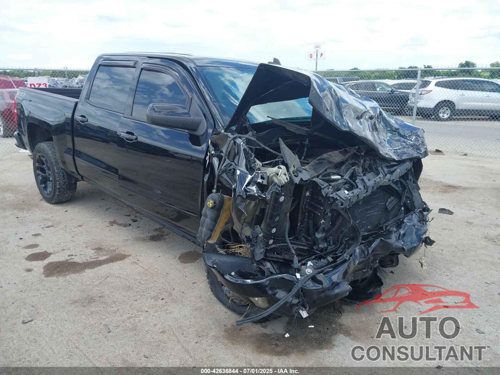 CHEVROLET SILVERADO 1500 2018 - 3GCUKREC1JG500104