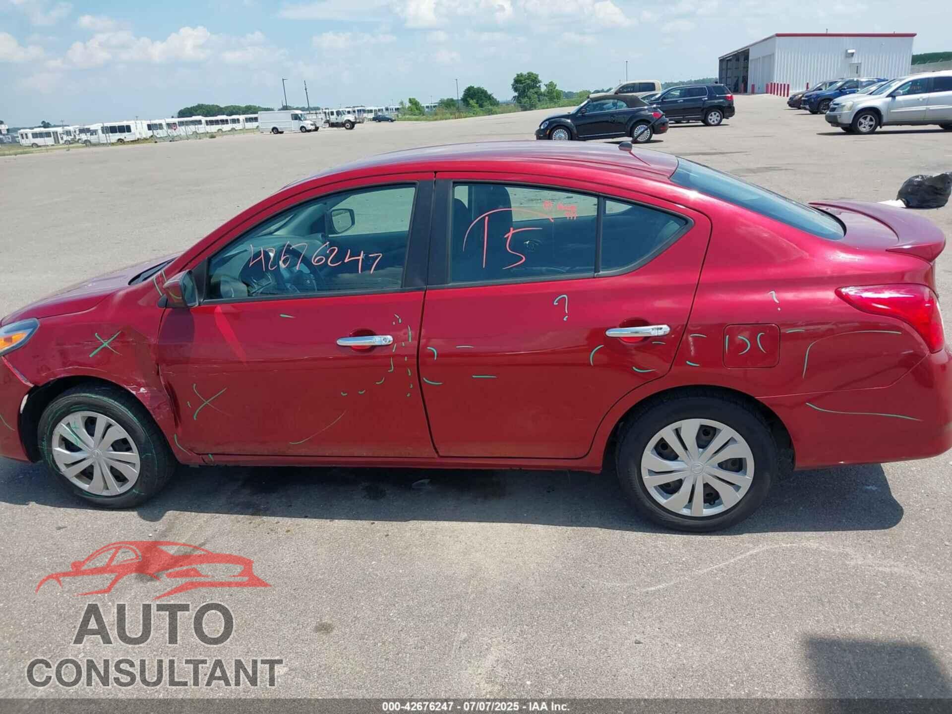 NISSAN VERSA 2019 - 3N1CN7AP3KL826319