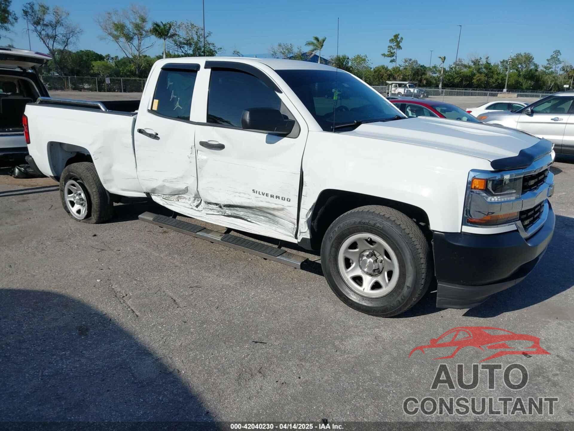 CHEVROLET SILVERADO 1500 2018 - 1GCRCNEH2JZ241811