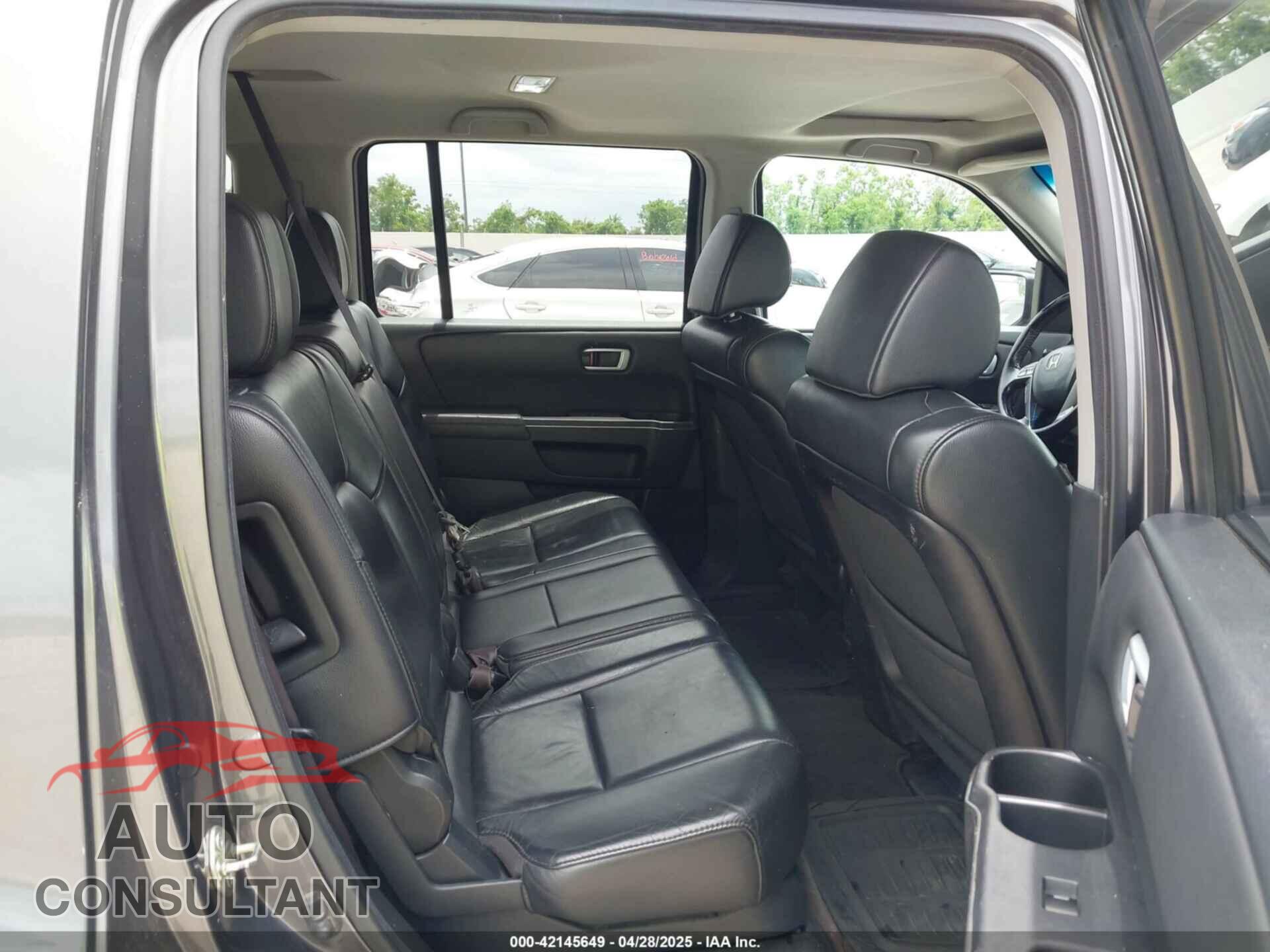 HONDA PILOT 2013 - 5FNYF3H51DB002883