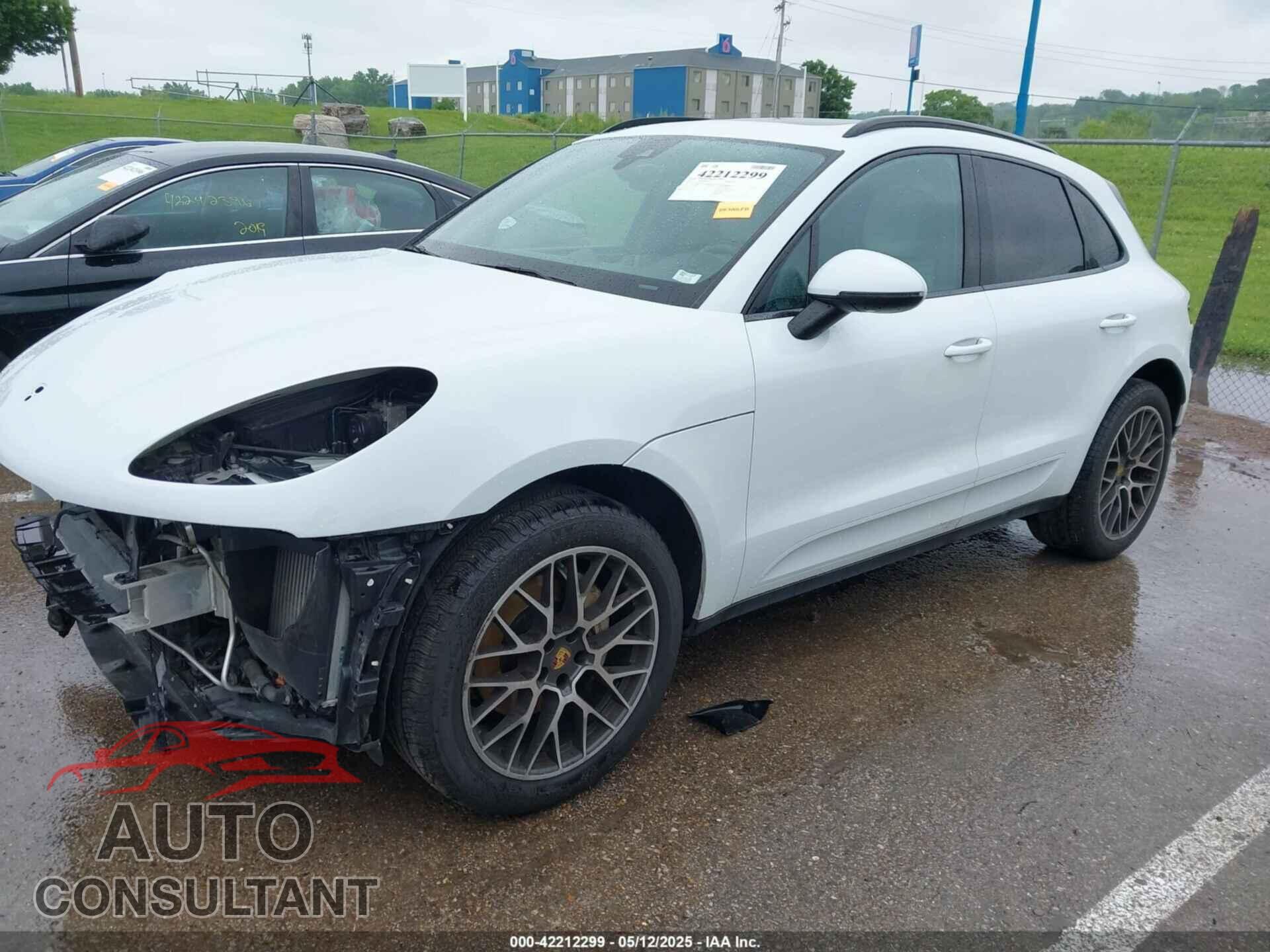 PORSCHE MACAN 2017 - WP1AB2A50HLB19003