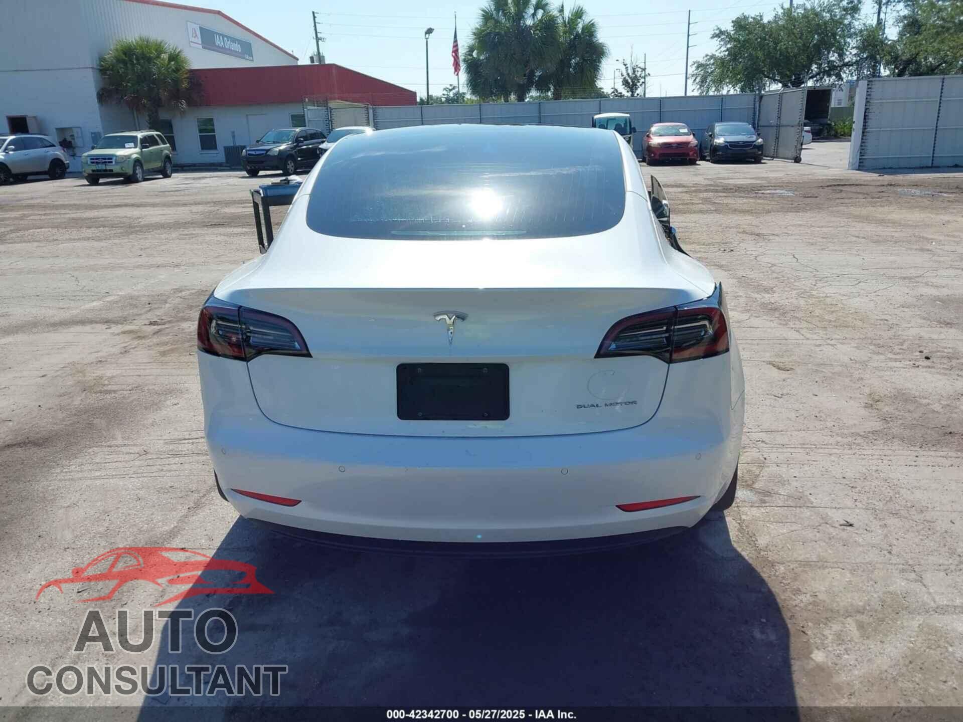 TESLA MODEL 3 2019 - 5YJ3E1EB5KF365132