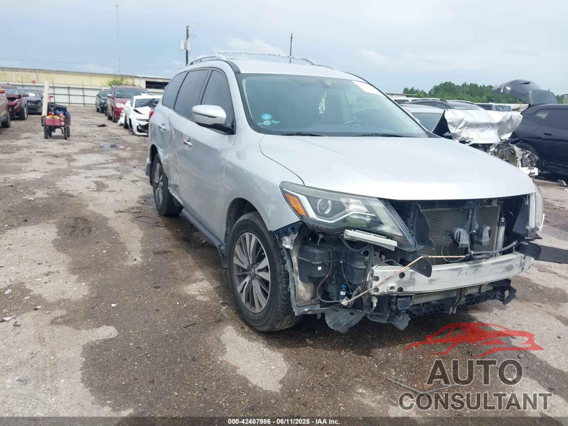 NISSAN PATHFINDER 2018 - 5N1DR2MN2JC602824