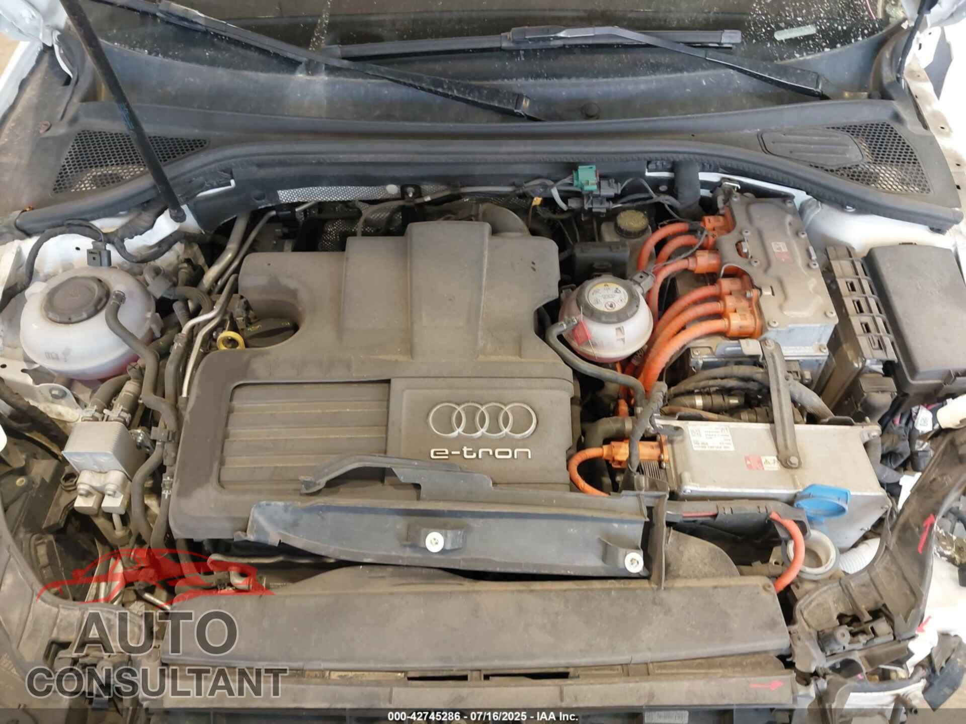 AUDI A3 E-TRON 2018 - WAUUPBFF2JA054736