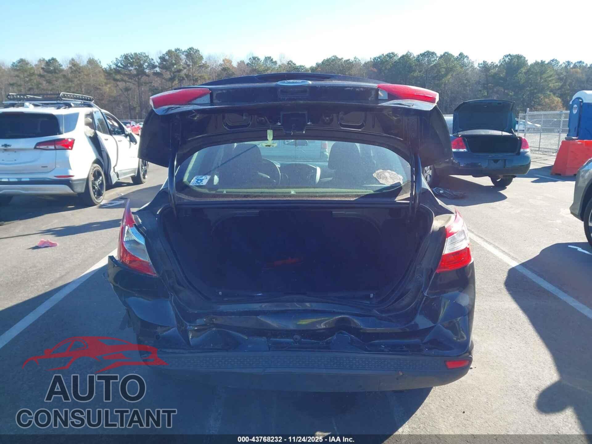 FORD FOCUS 2013 - 1FADP3F24DL330984