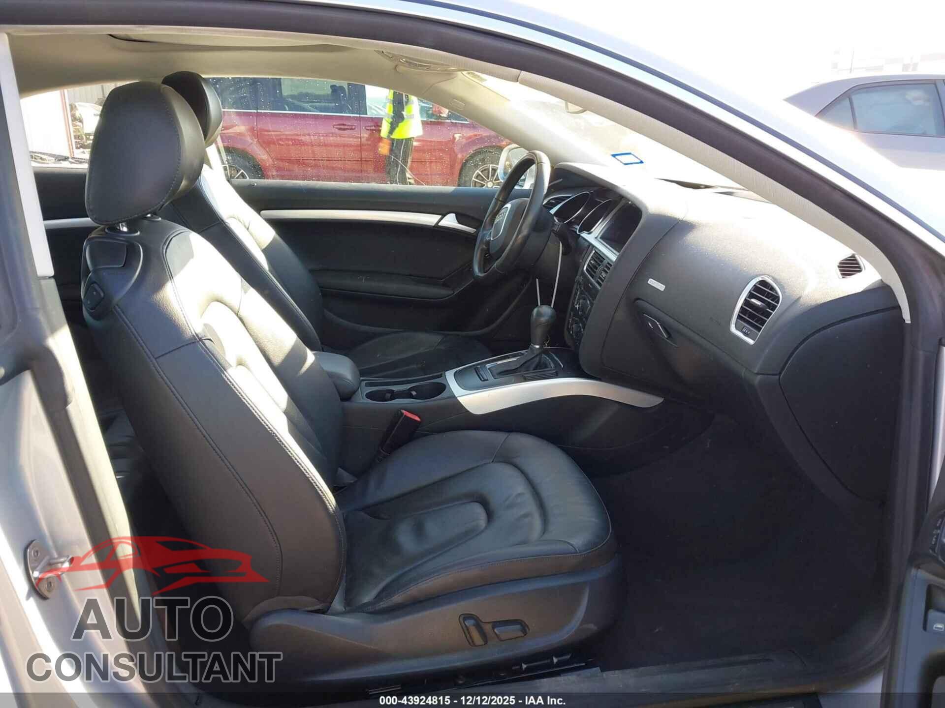 AUDI A5 2011 - WAUCFAFR4BA008961
