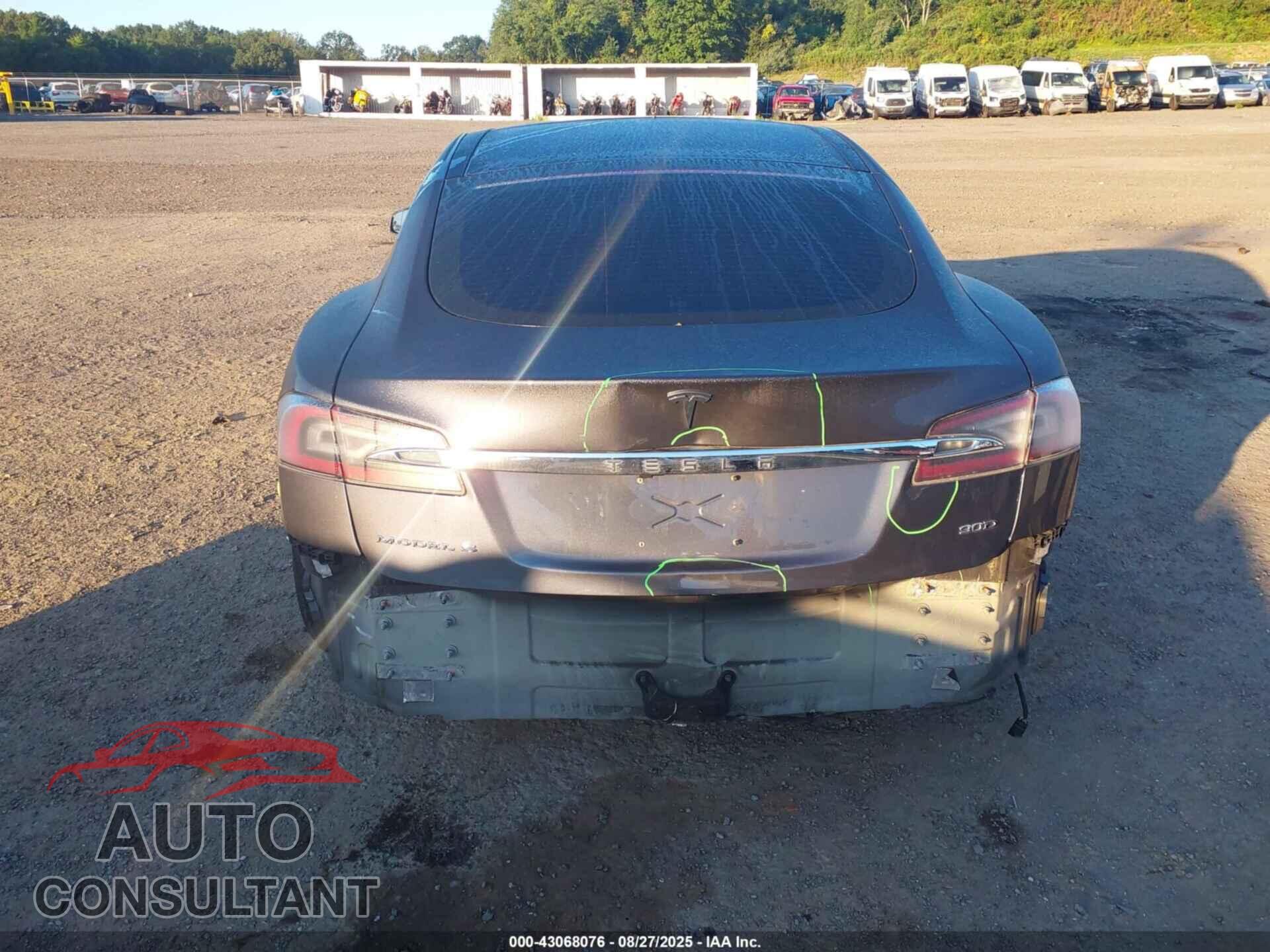 TESLA MODEL S 2016 - 5YJSA1E20GF134010