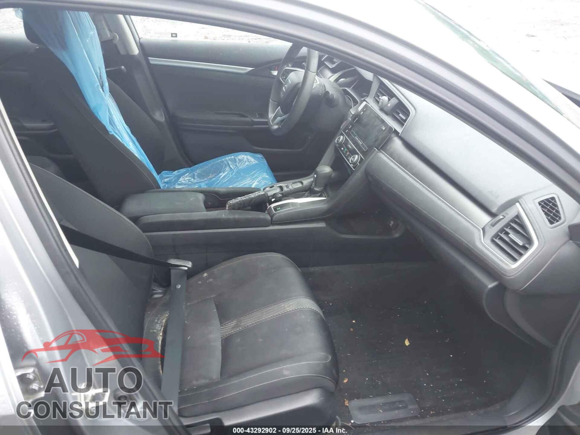 HONDA CIVIC 2017 - 19XFC2F78HE217607
