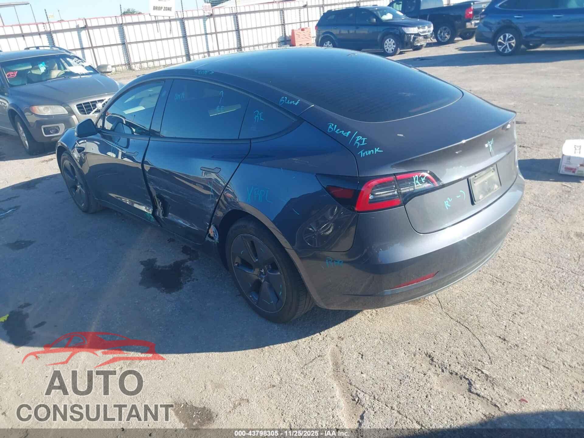 TESLA MODEL 3 2023 - 5YJ3E1EA0PF672738