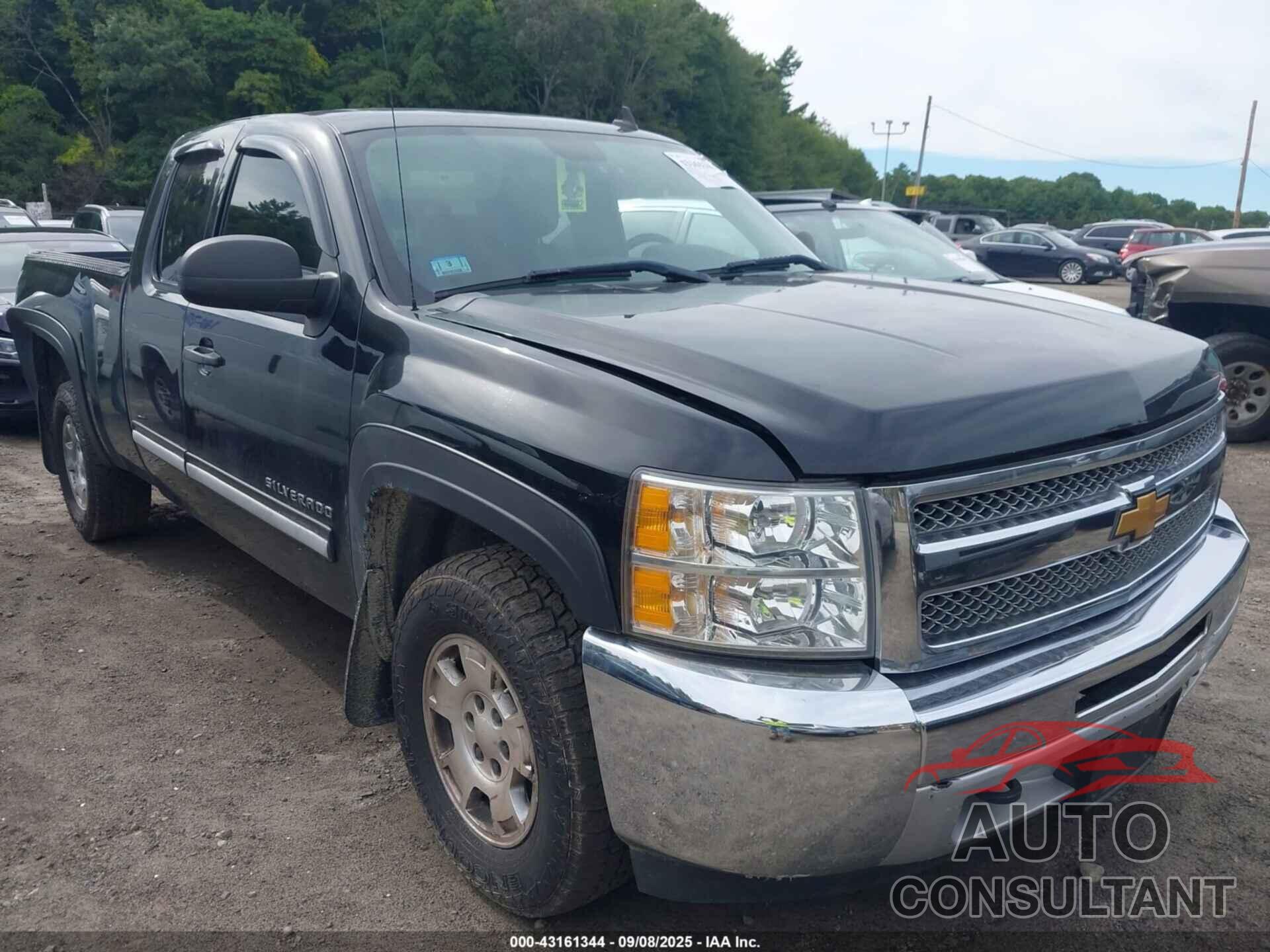 CHEVROLET SILVERADO 1500 2013 - 1GCRKSE71DZ217366