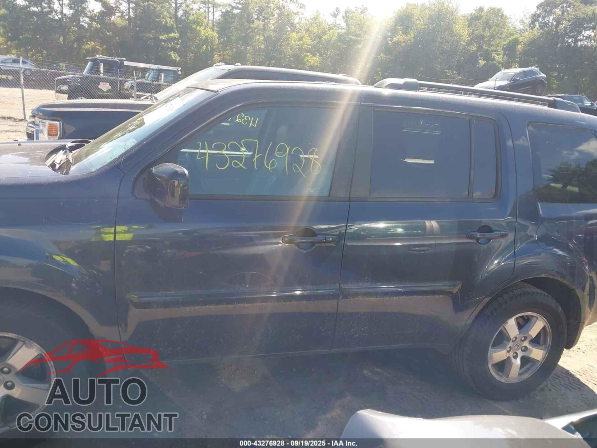 HONDA PILOT 2011 - 5FNYF4H53BB034687