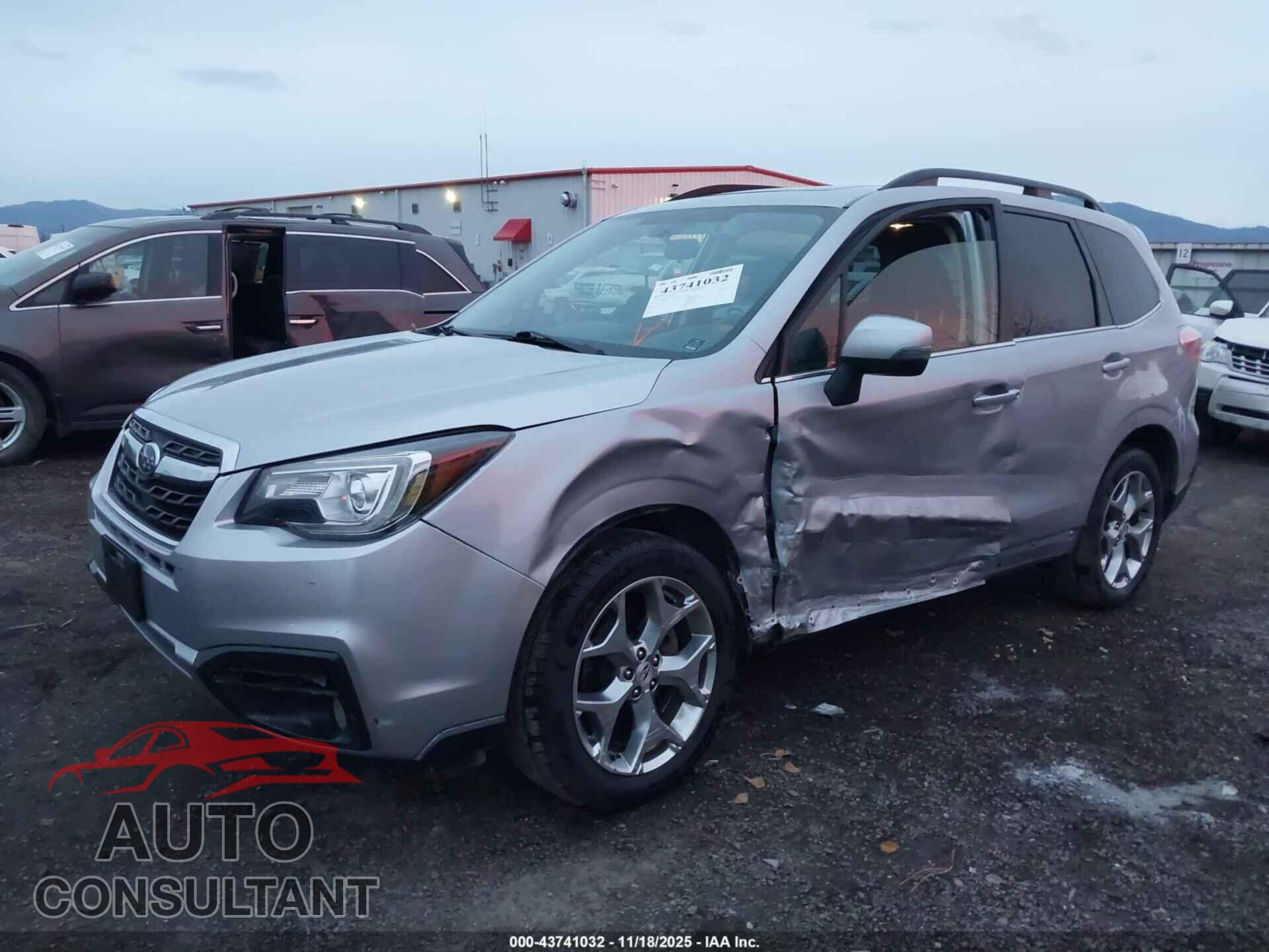 SUBARU FORESTER 2018 - JF2SJAWC9JH558981