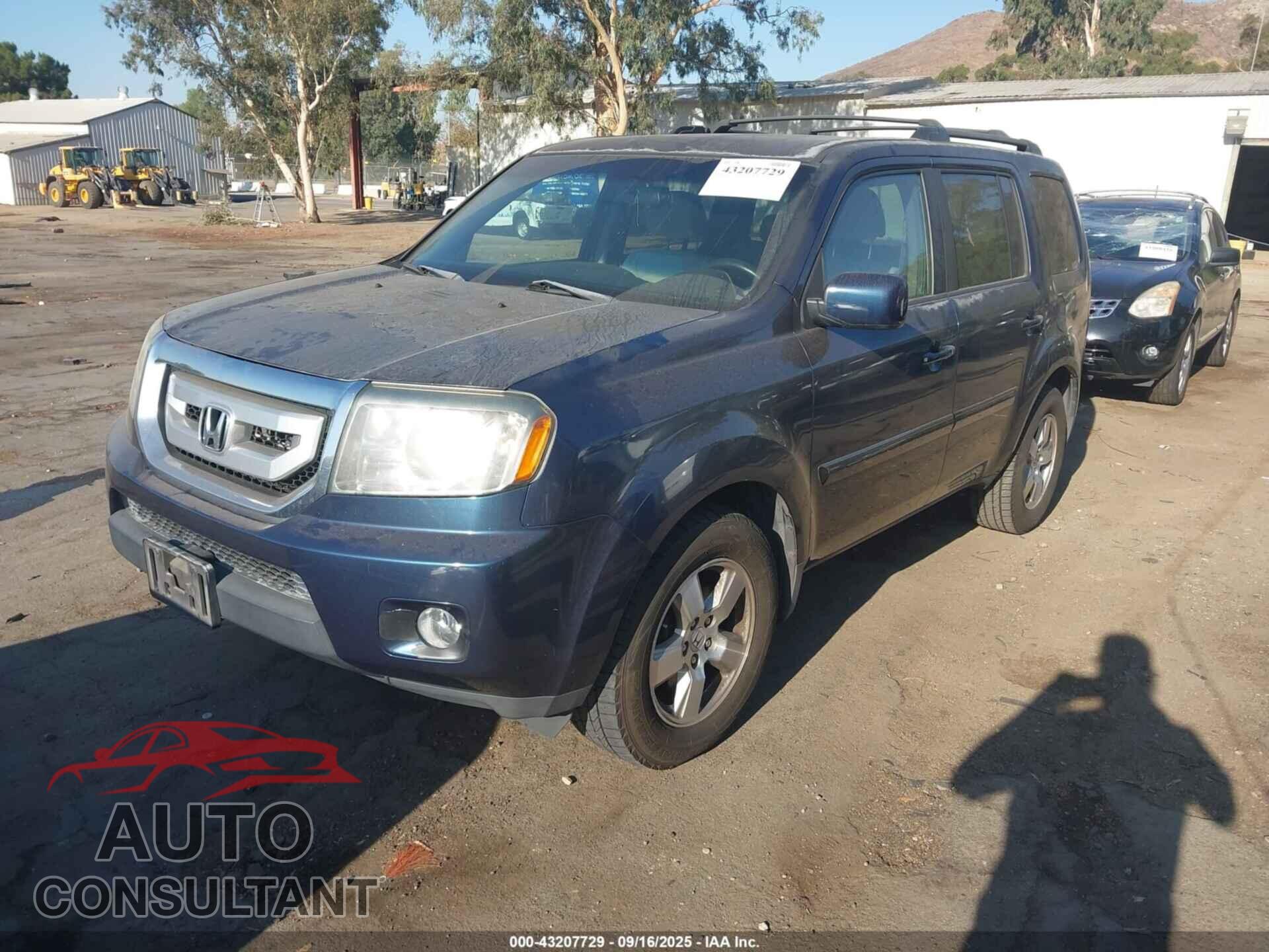 HONDA PILOT 2011 - 5FNYF3H44BB055355