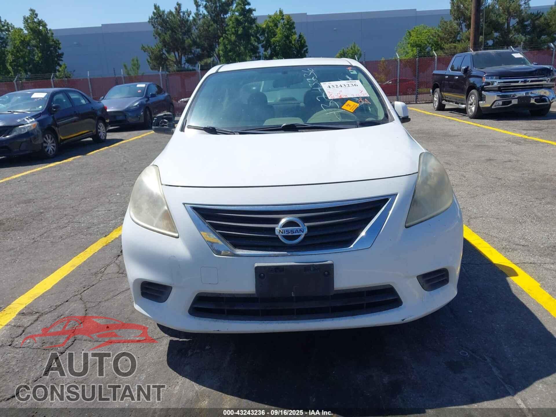 NISSAN VERSA 2012 - 3N1CN7AP1CL819516