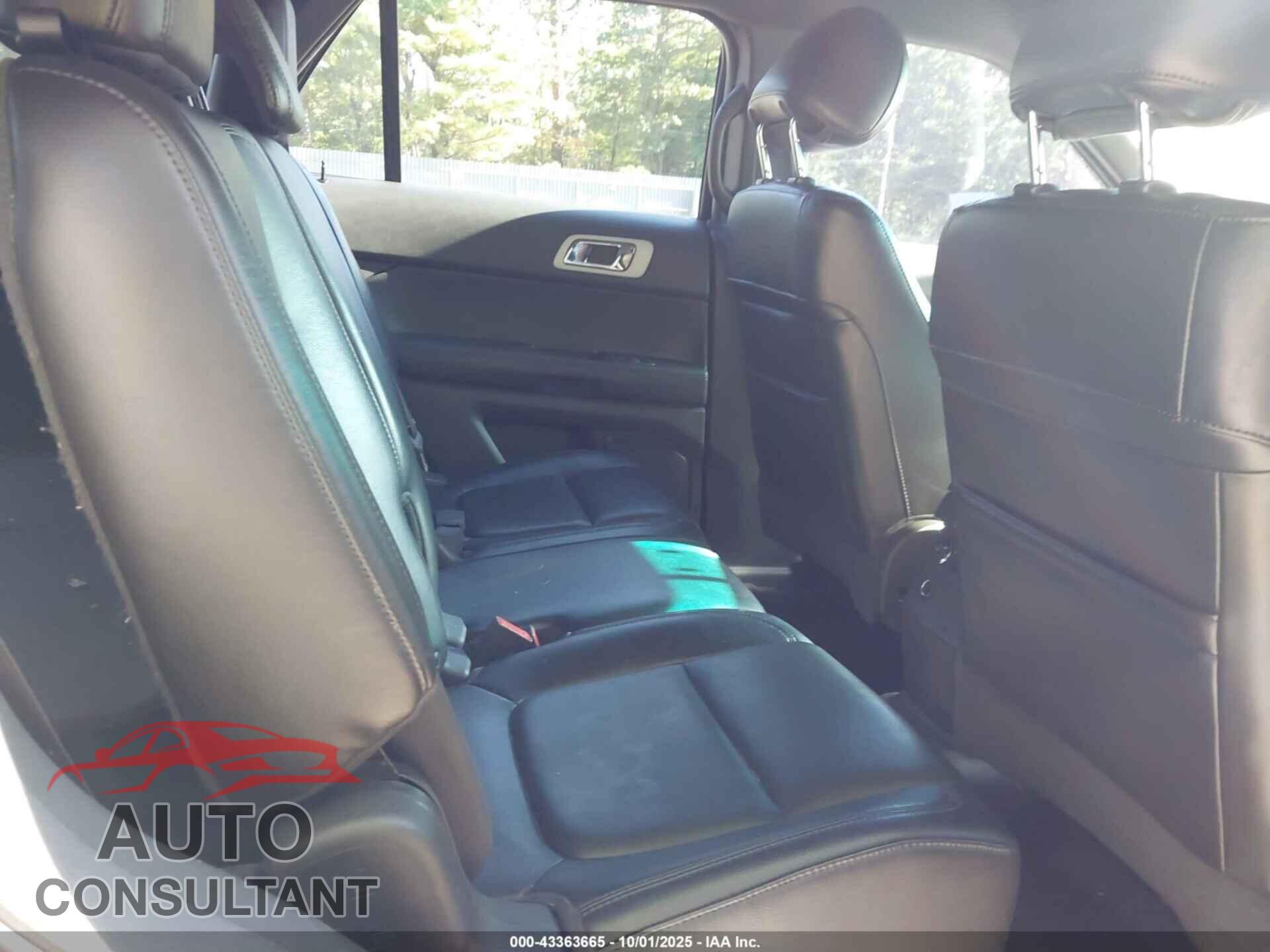 FORD EXPLORER 2011 - 1FMHK8D80BGA17043