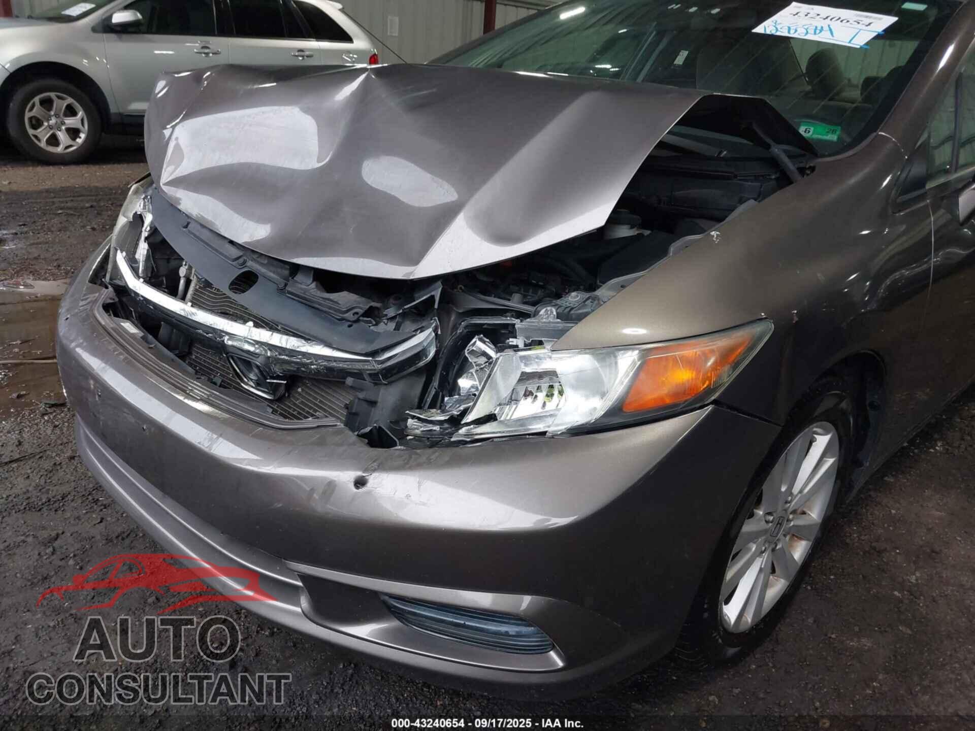HONDA CIVIC 2012 - 2HGFB2F89CH588012