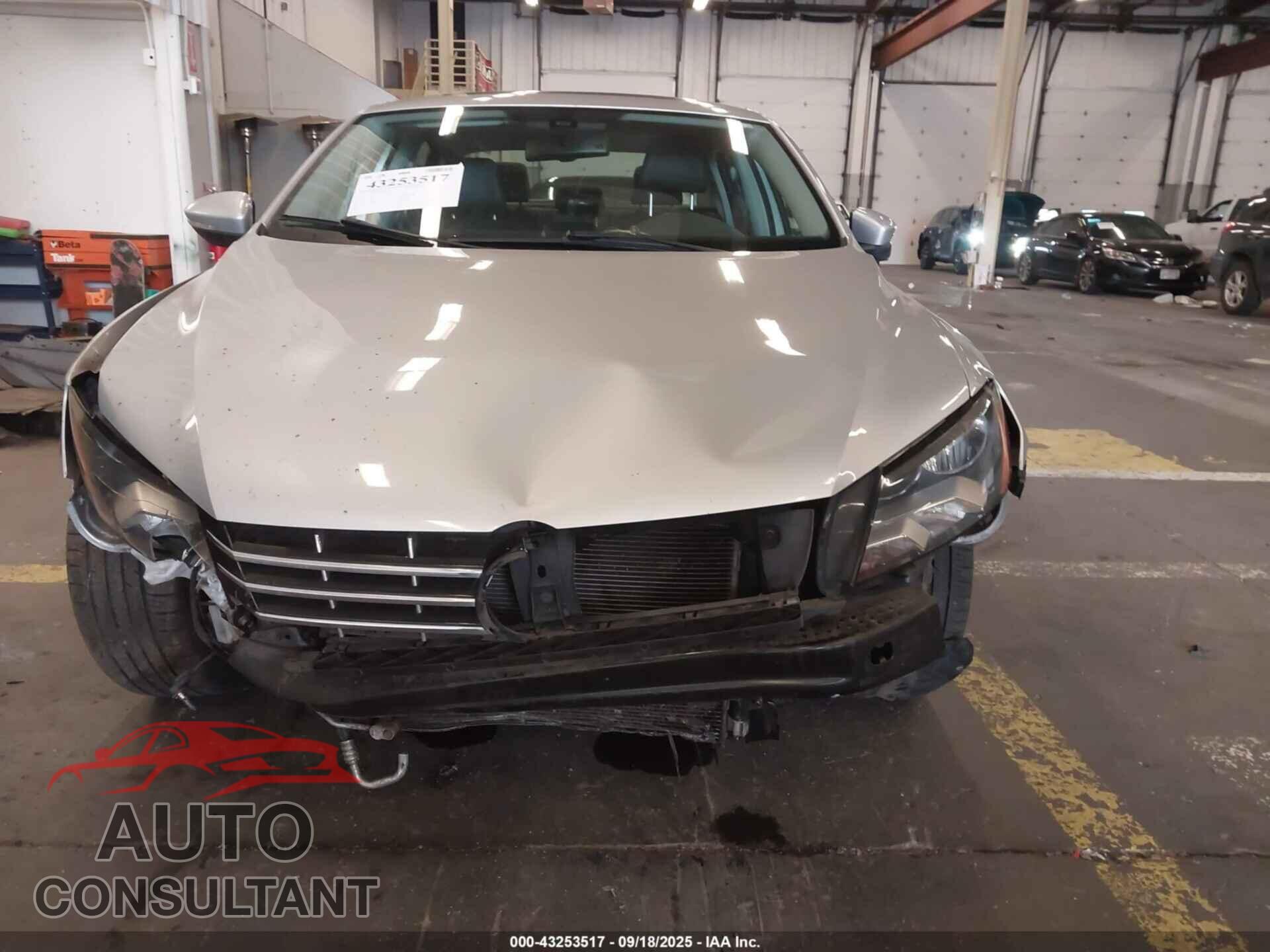 VOLKSWAGEN PASSAT 2012 - 1VWCM7A39CC109298
