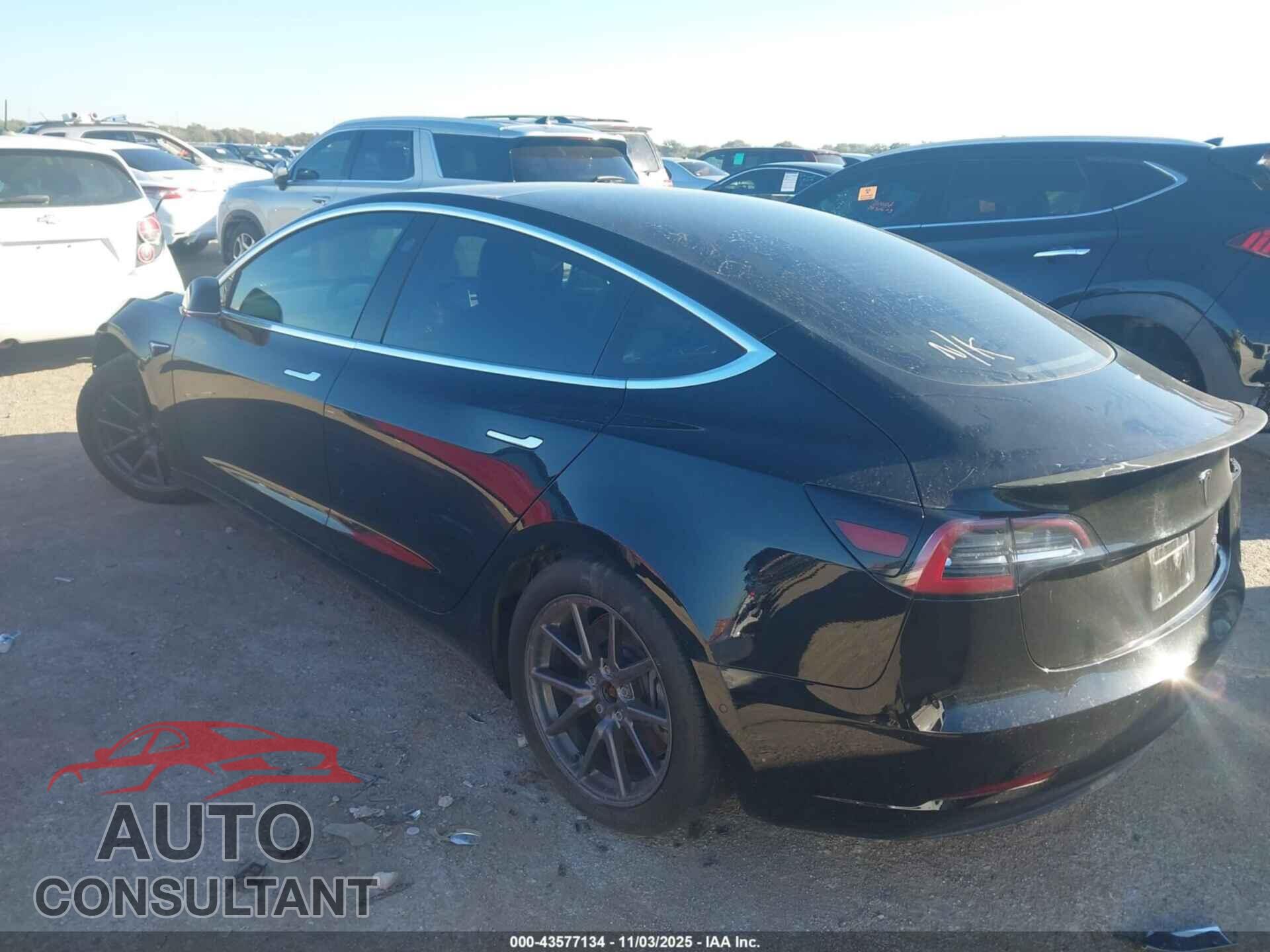 TESLA MODEL 3 2018 - 5YJ3E1EB8JF092993