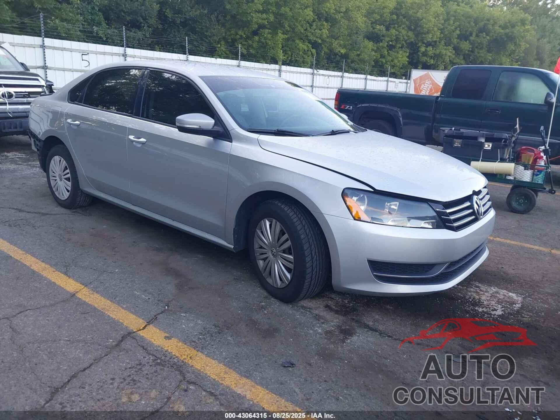 VOLKSWAGEN PASSAT 2014 - 1VWAT7A36EC094479