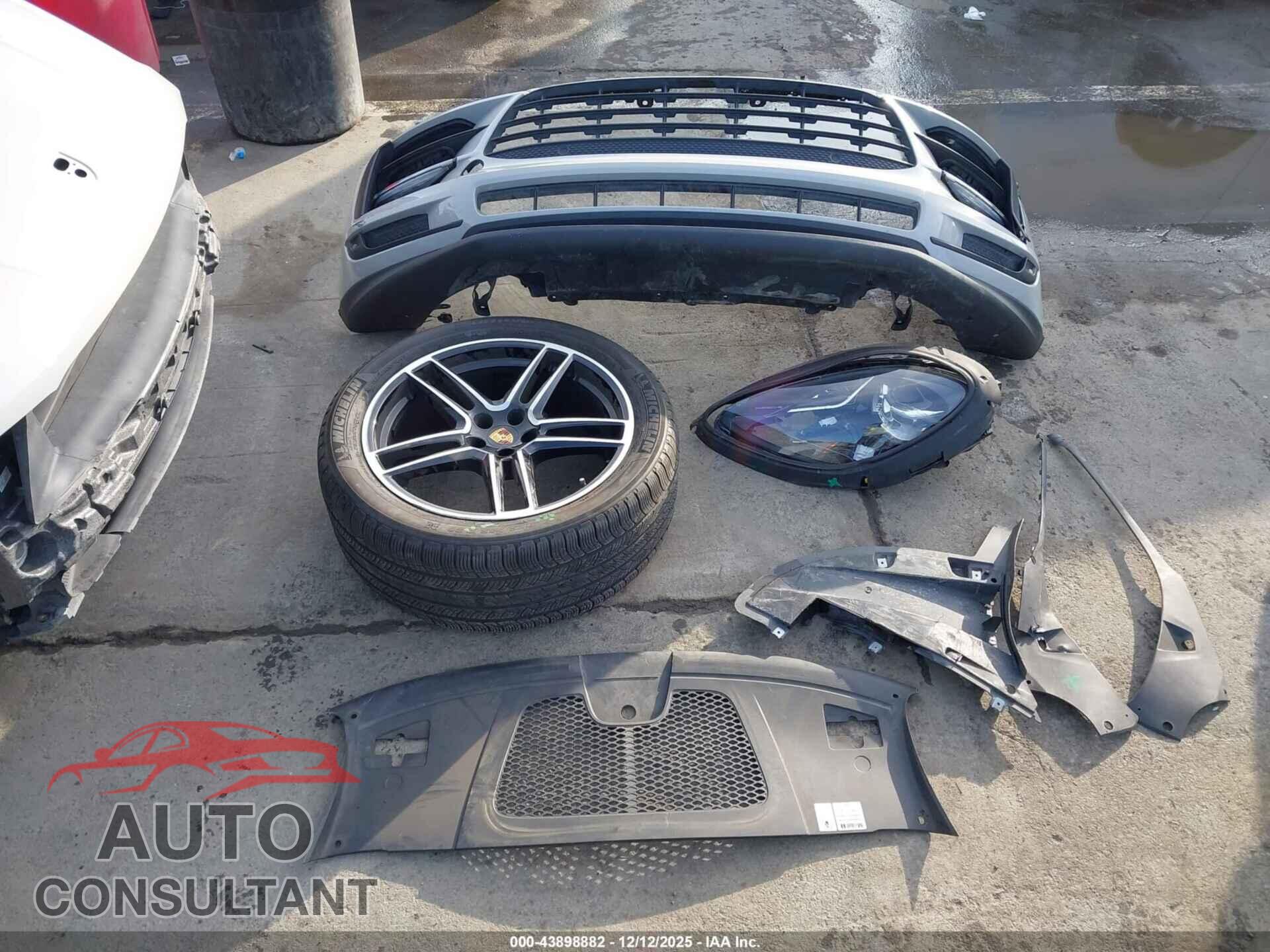 PORSCHE MACAN 2020 - WP1AA2A5XLLB01006