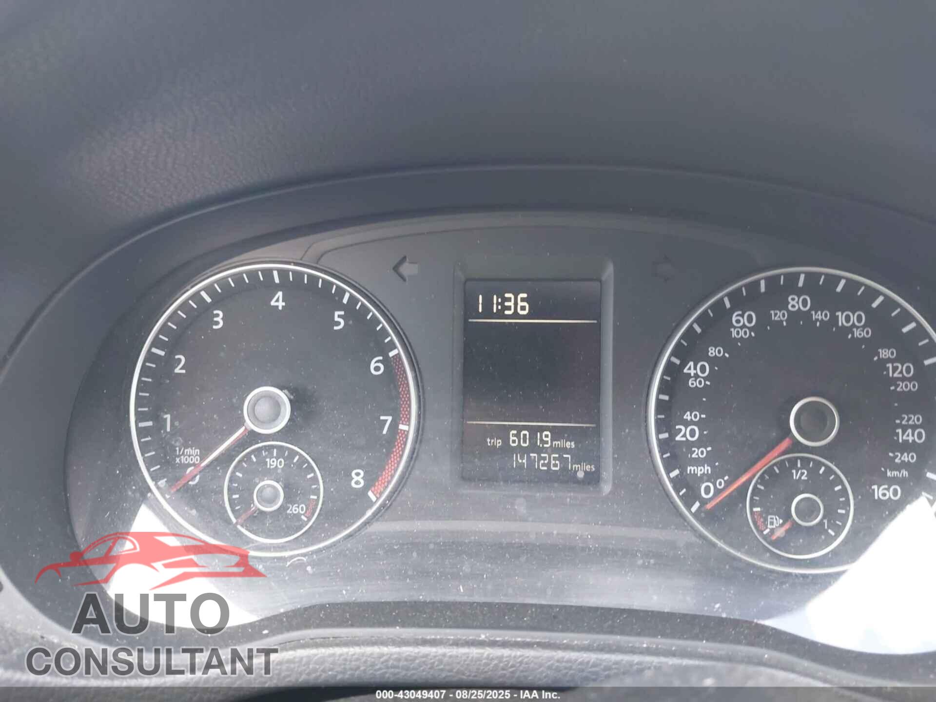 VOLKSWAGEN PASSAT 2015 - 1VWAT7A33FC014802