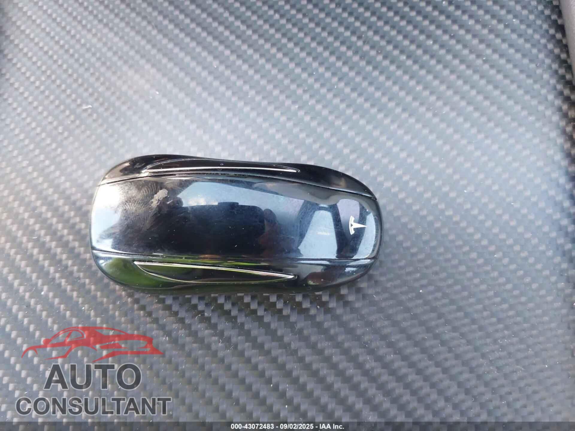 TESLA MODEL X 2017 - 5YJXCDE27HF040404