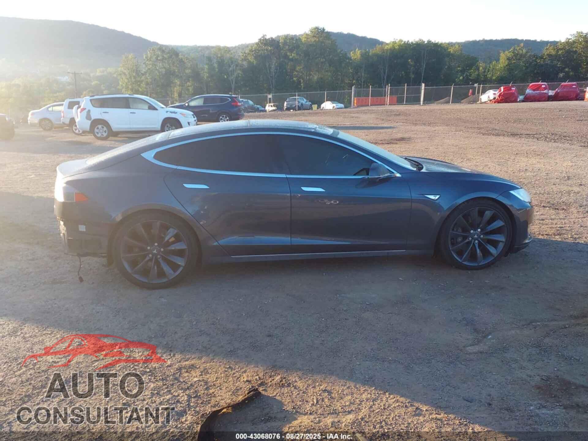 TESLA MODEL S 2016 - 5YJSA1E20GF134010
