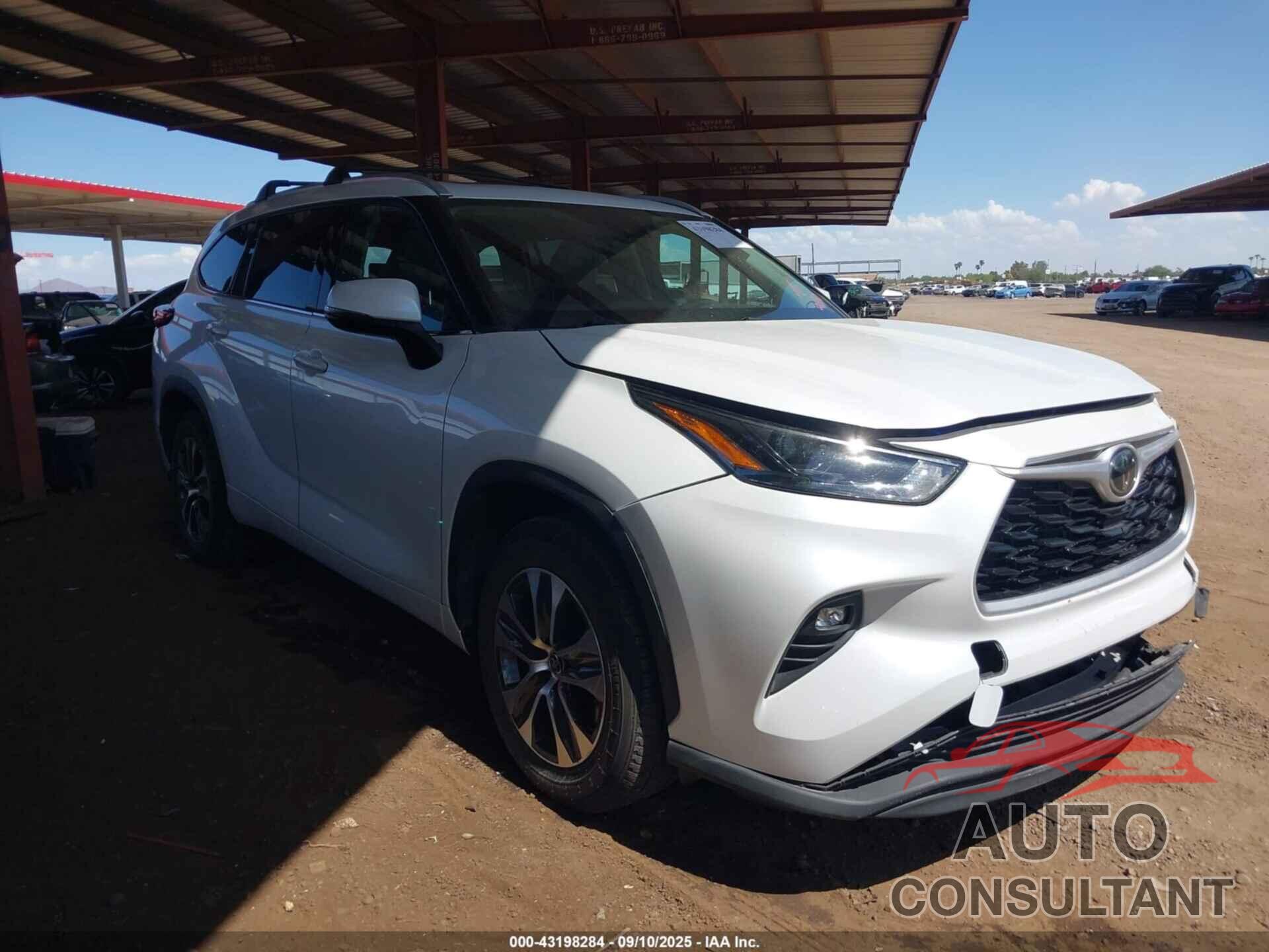 TOYOTA HIGHLANDER 2022 - 5TDHZRAH7NS547062