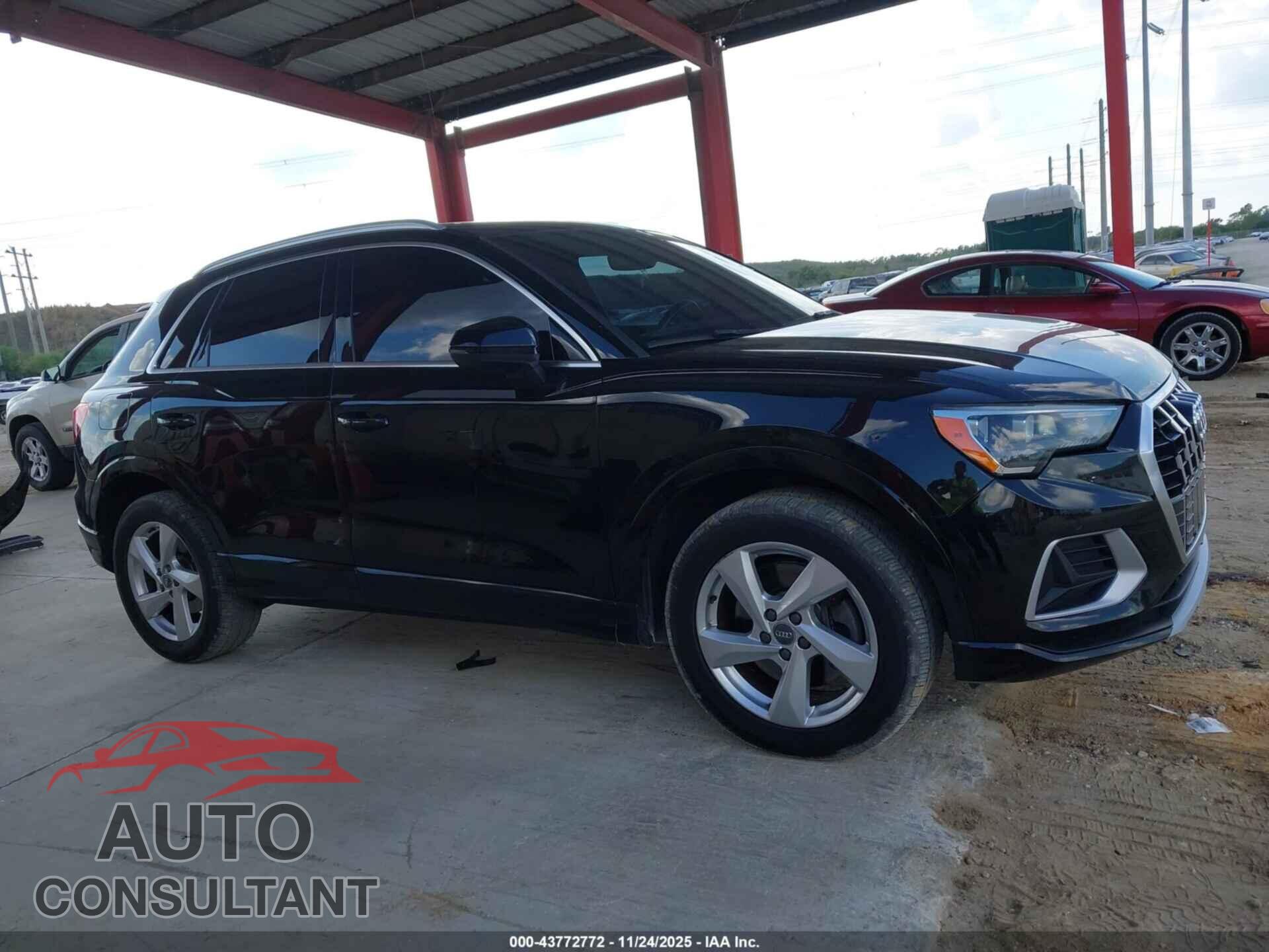 AUDI Q3 2019 - WA1AECF37K1086469
