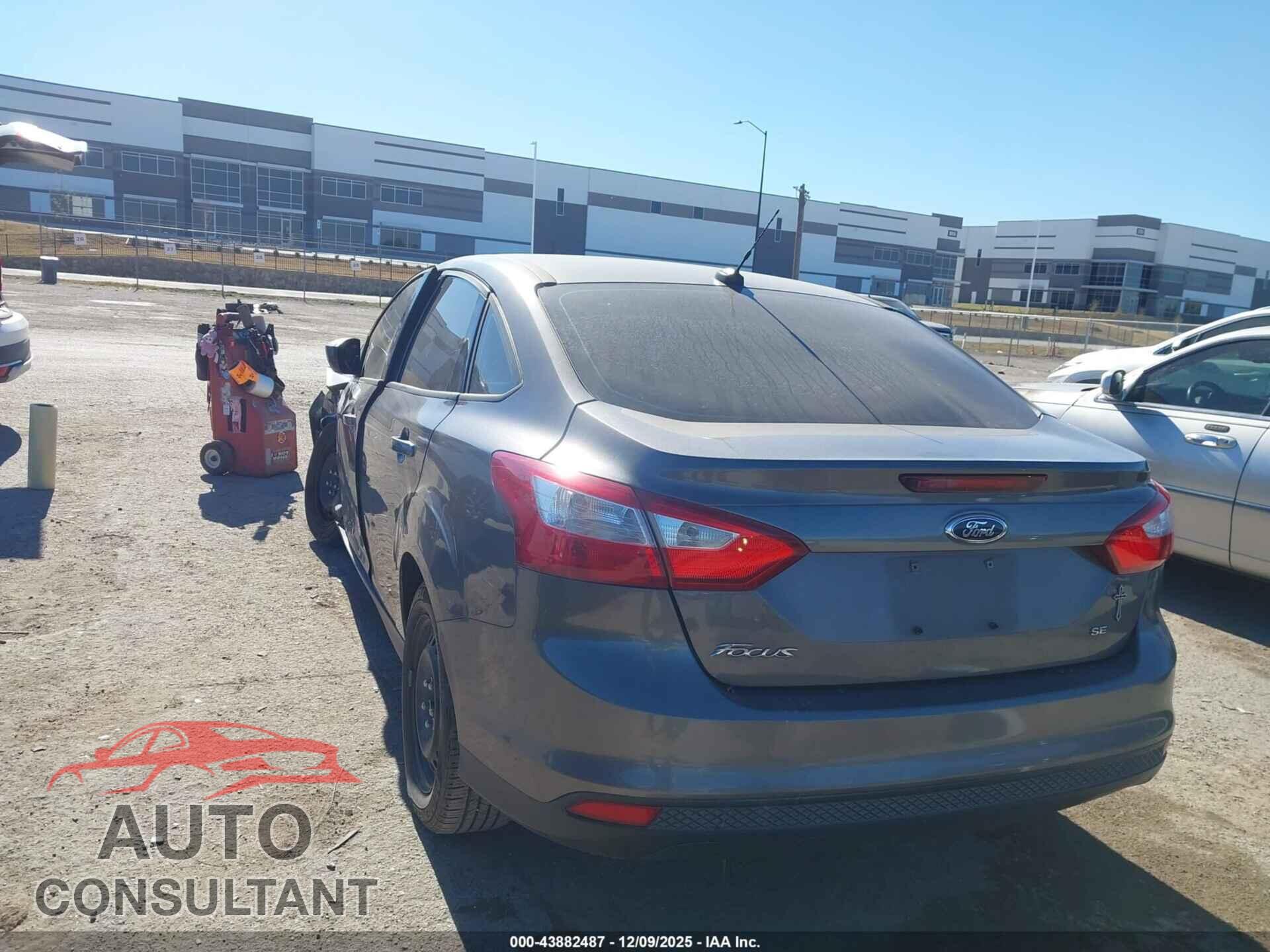 FORD FOCUS 2012 - 1FAHP3F26CL262039