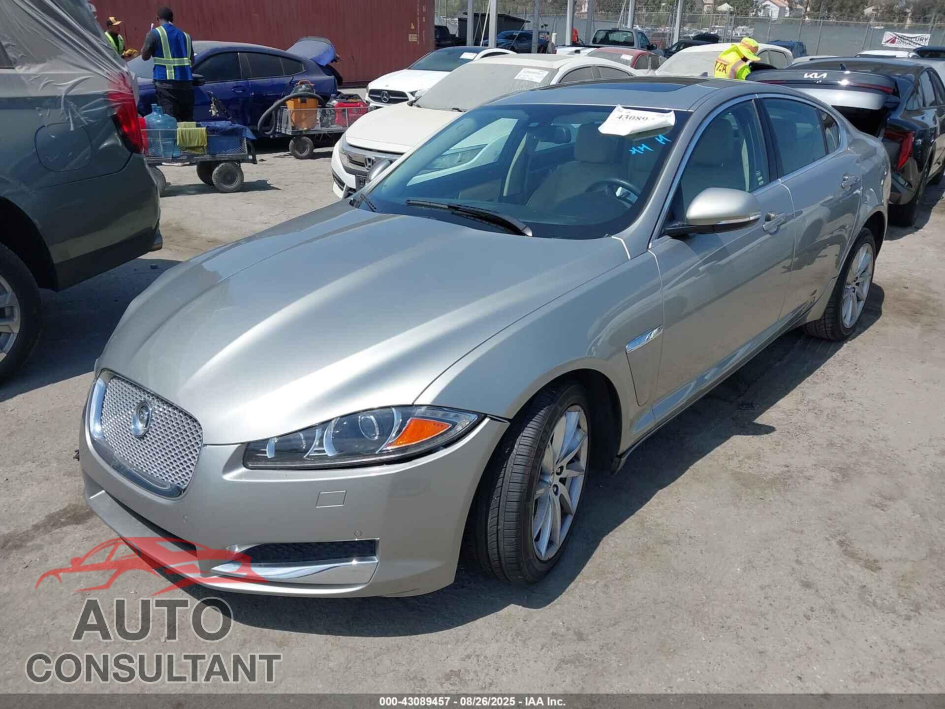 JAGUAR XF 2013 - SAJWA0ES7DPS68348