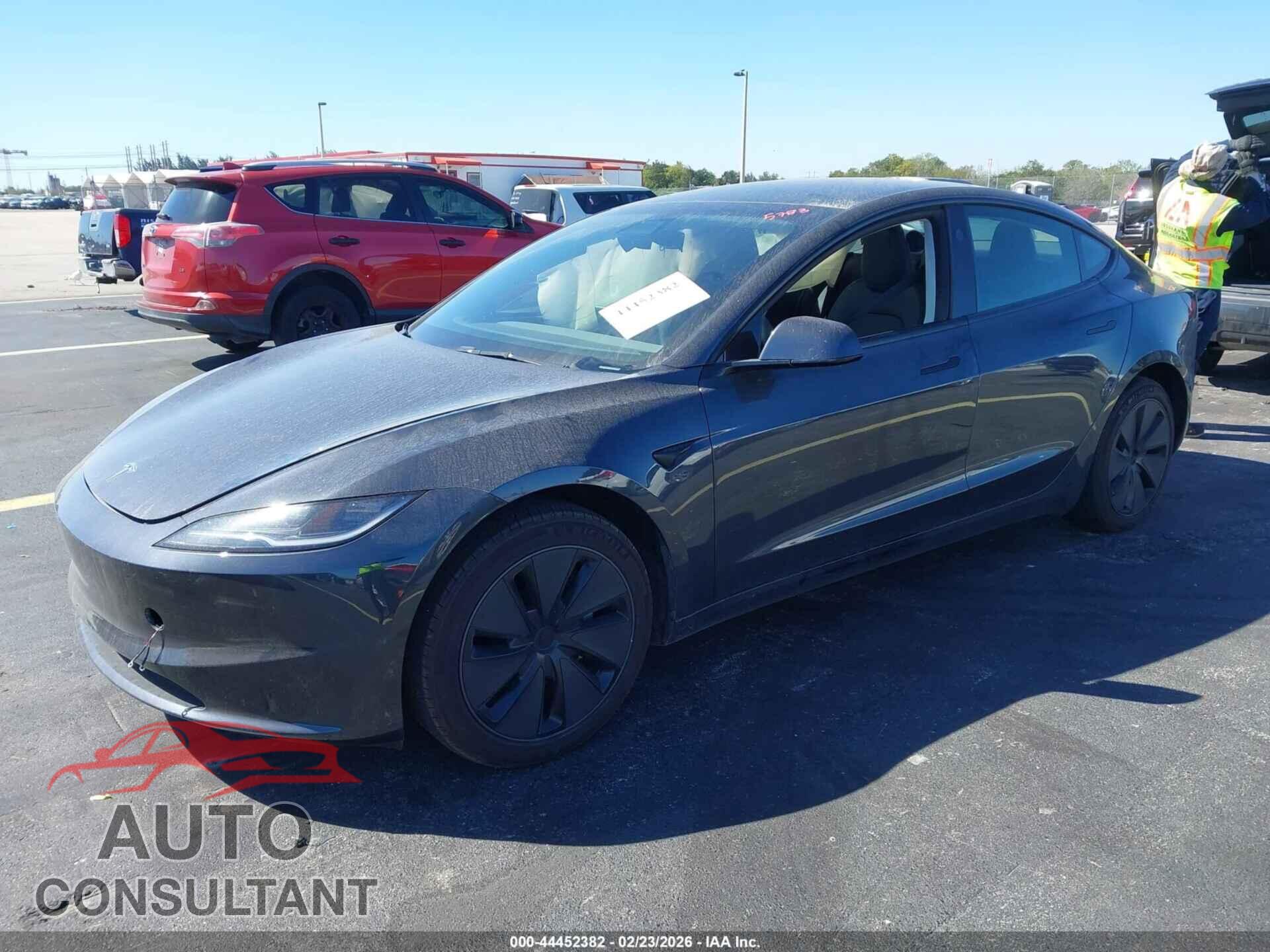 TESLA MODEL 3 2025 - 5YJ3E1EA5SF970792