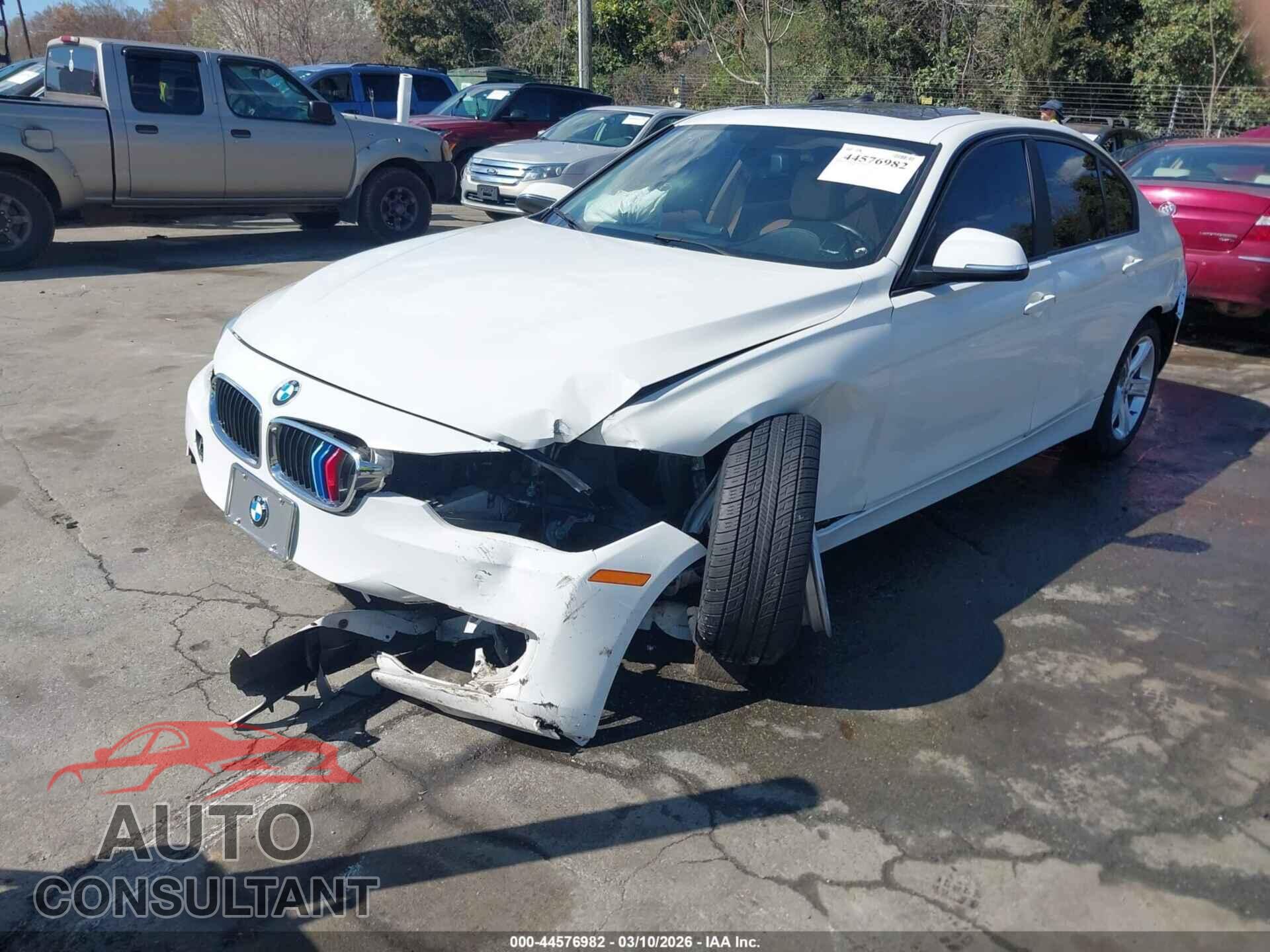 BMW 320I 2014 - WBA3C3C56EF984334