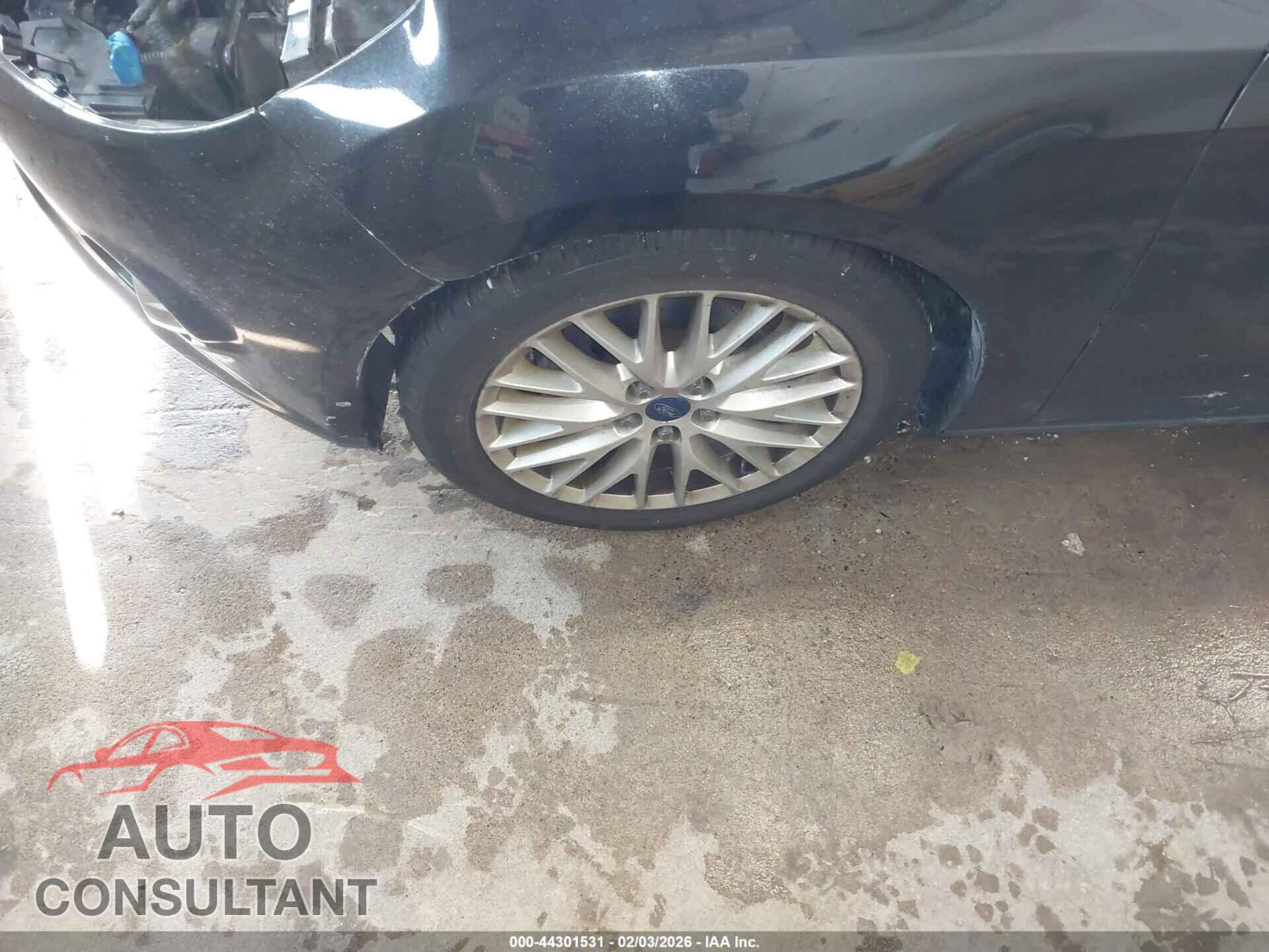FORD FOCUS 2012 - 1FAHP3M22CL362349