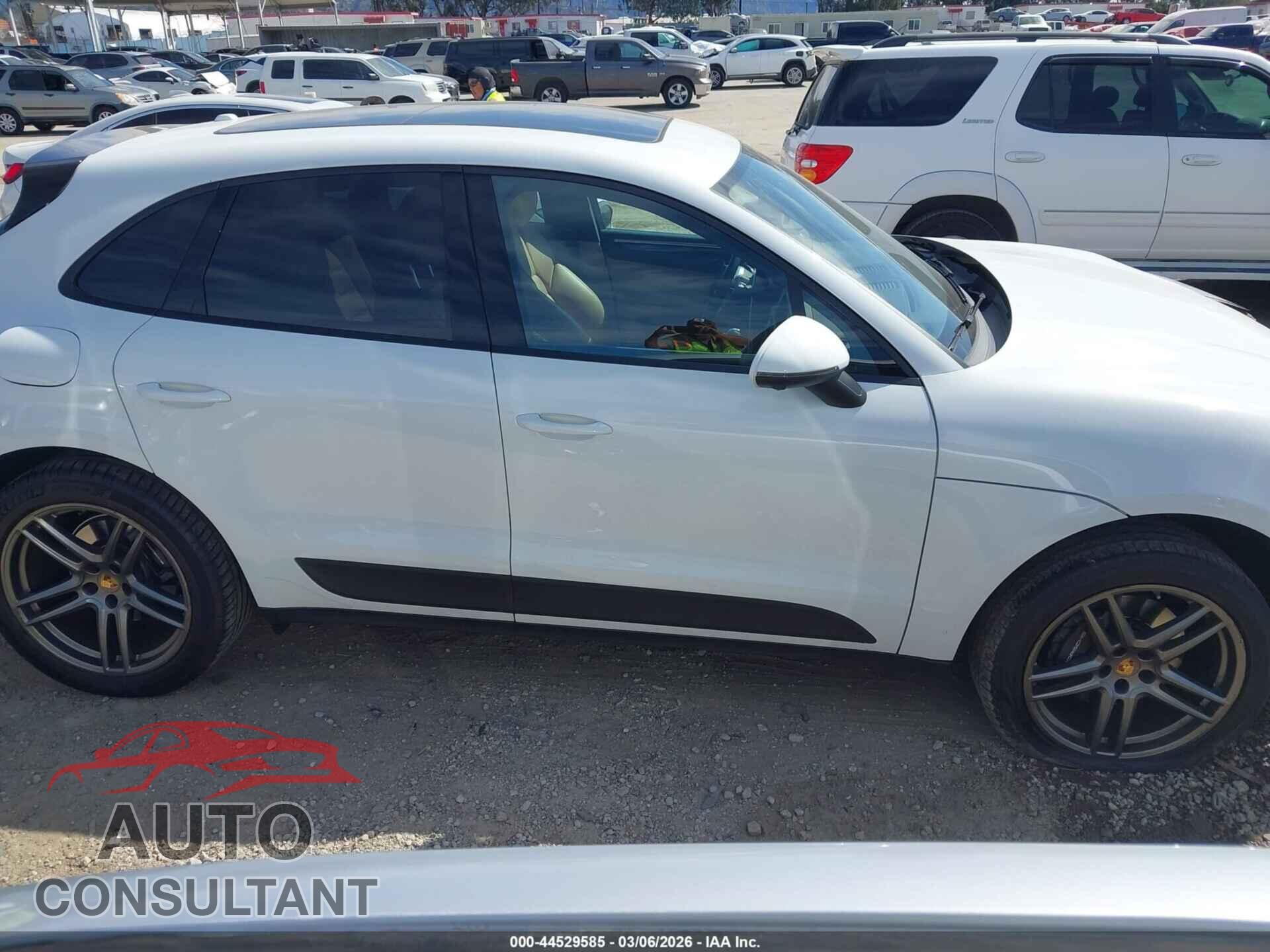PORSCHE MACAN 2021 - WP1AA2A50MLB03154