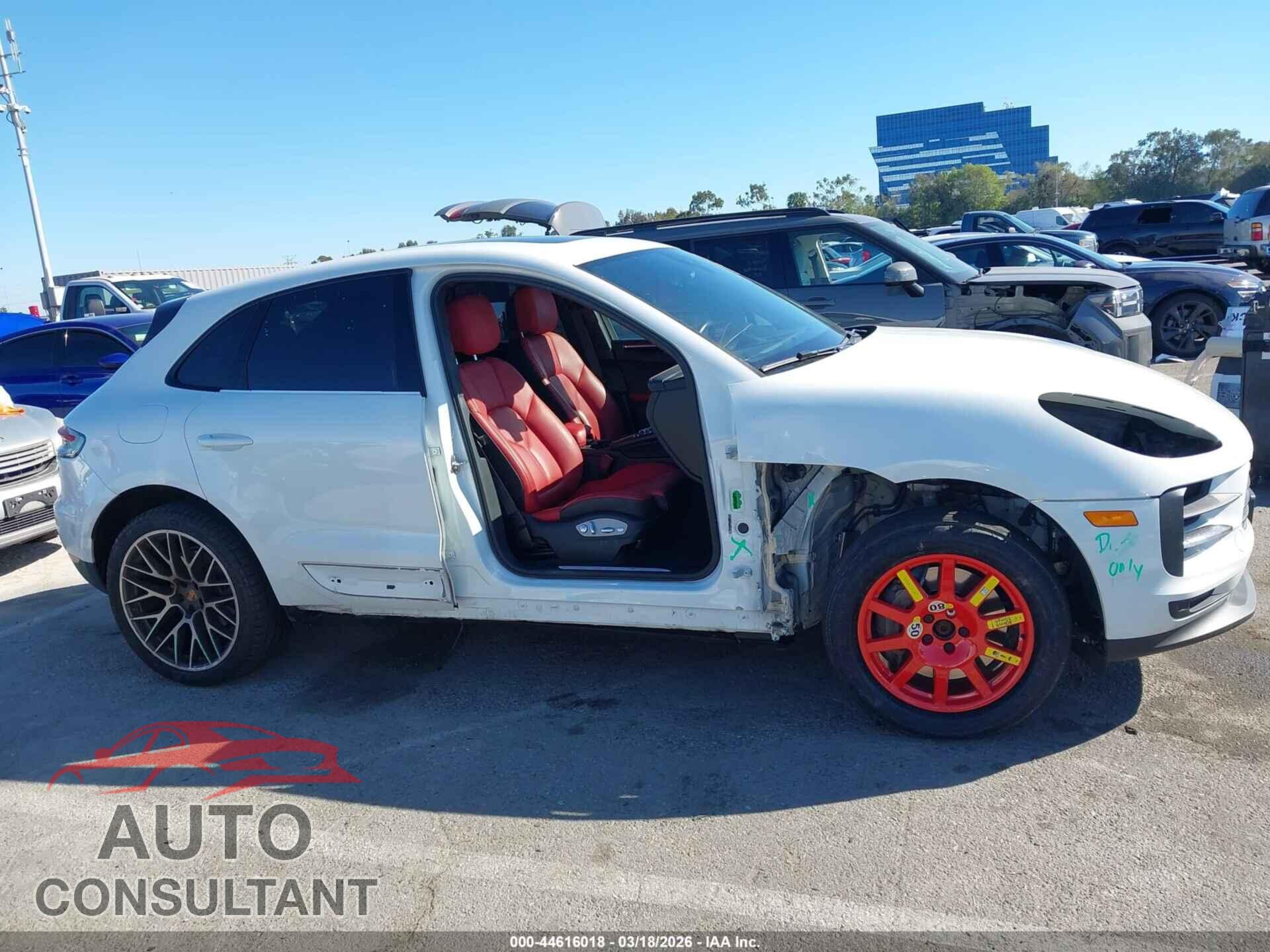 PORSCHE MACAN 2021 - WP1AB2A59MLB35405