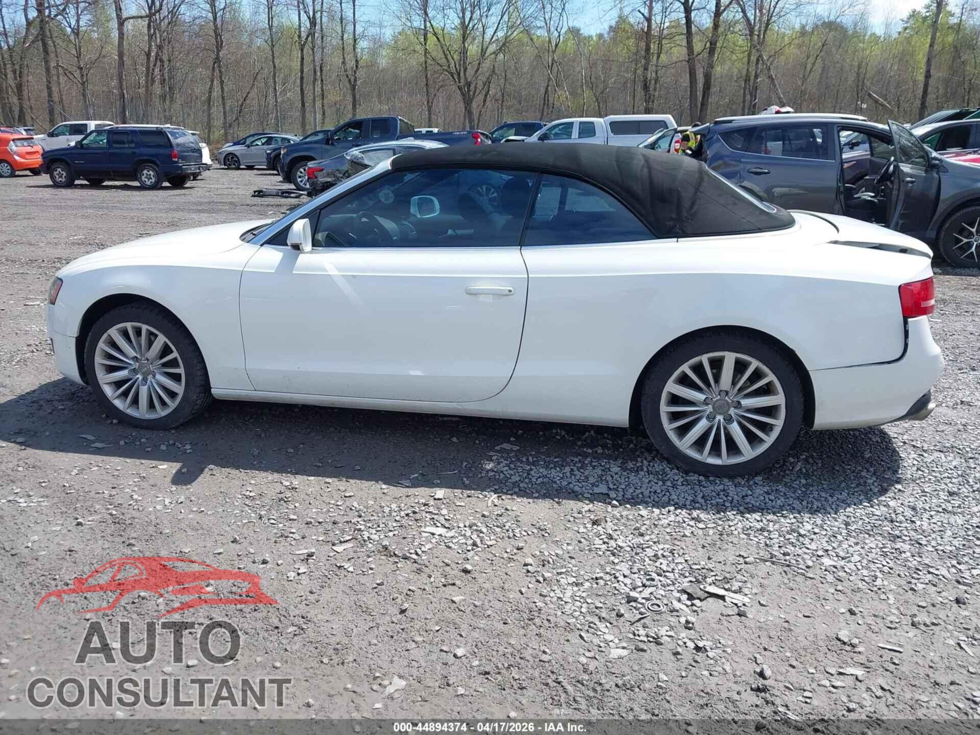 AUDI A5 2011 - WAULFAFH4BN007521