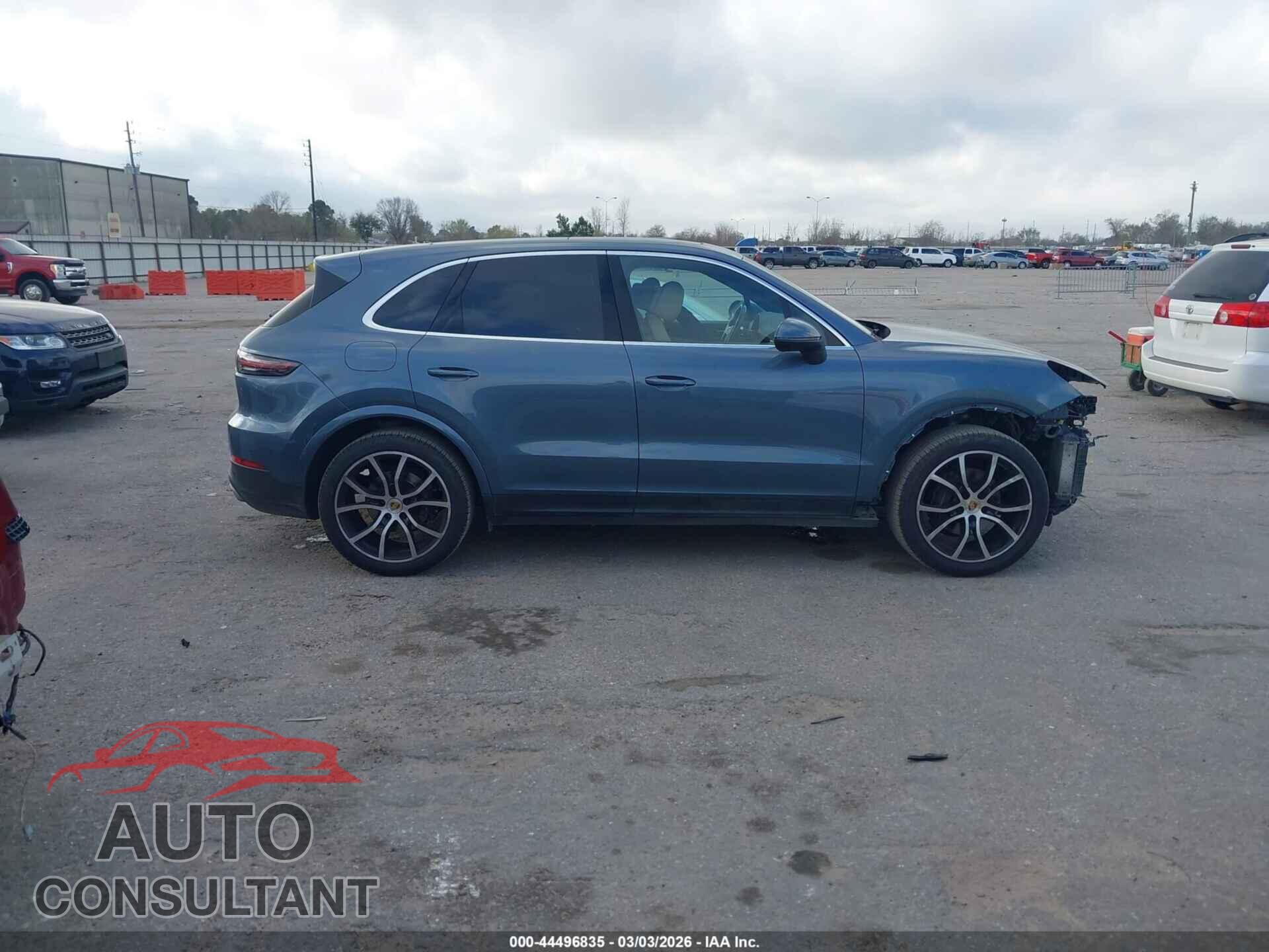 PORSCHE CAYENNE 2019 - WP1AA2AY3KDA15717