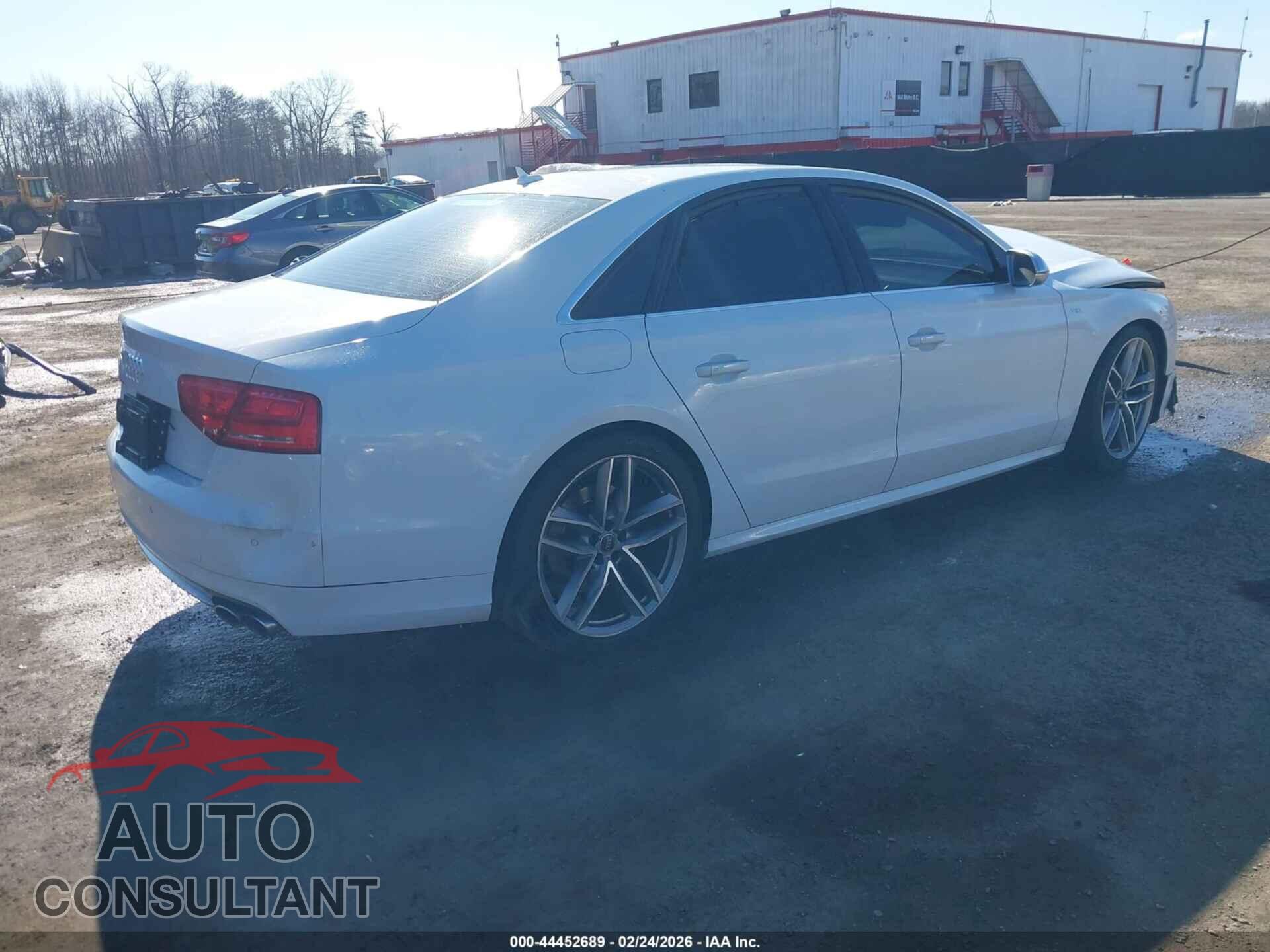 AUDI S8 2013 - WAUD2AFD1DN031887