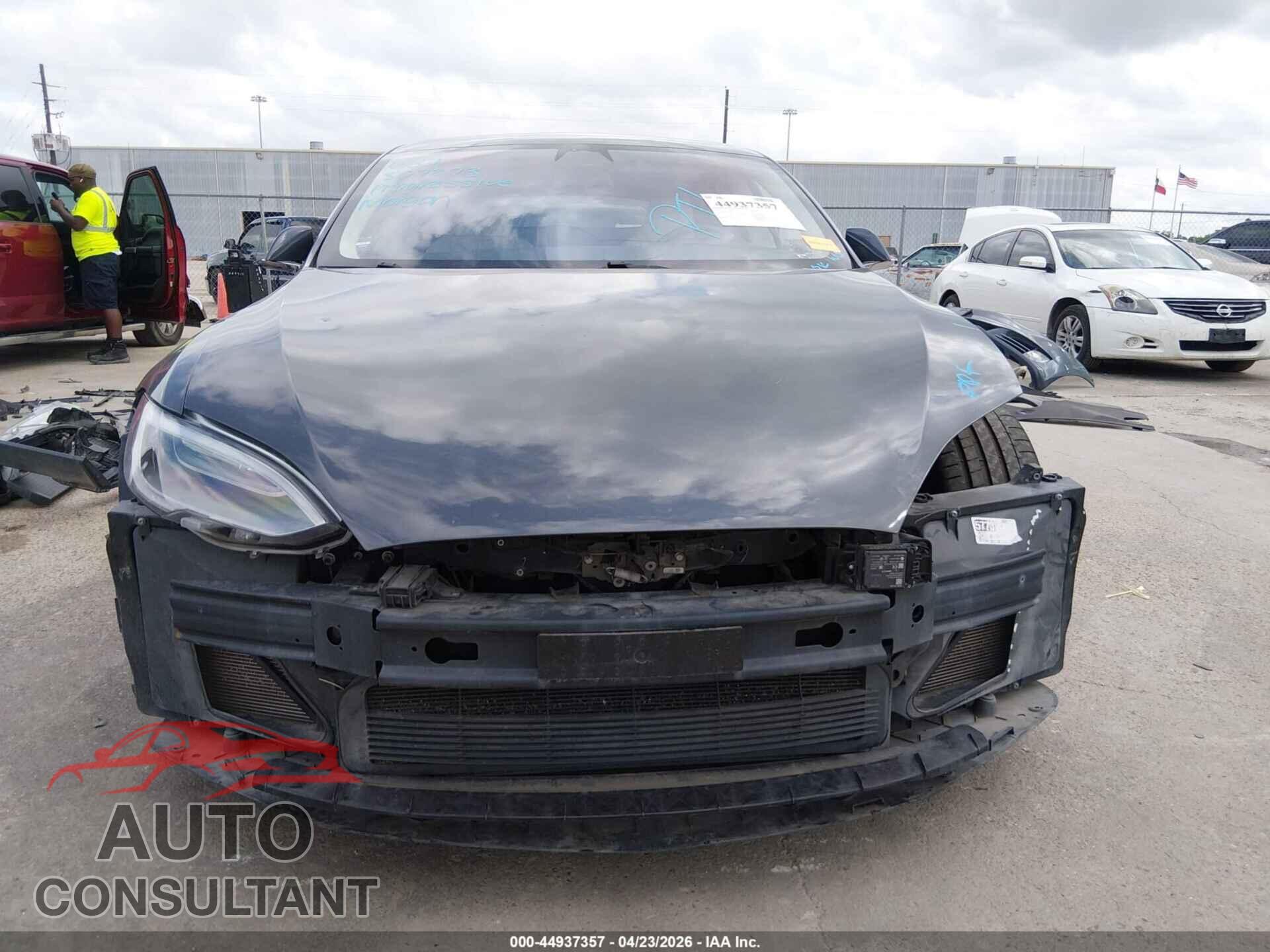 TESLA MODEL S 2019 - 5YJSA1E29KF307273