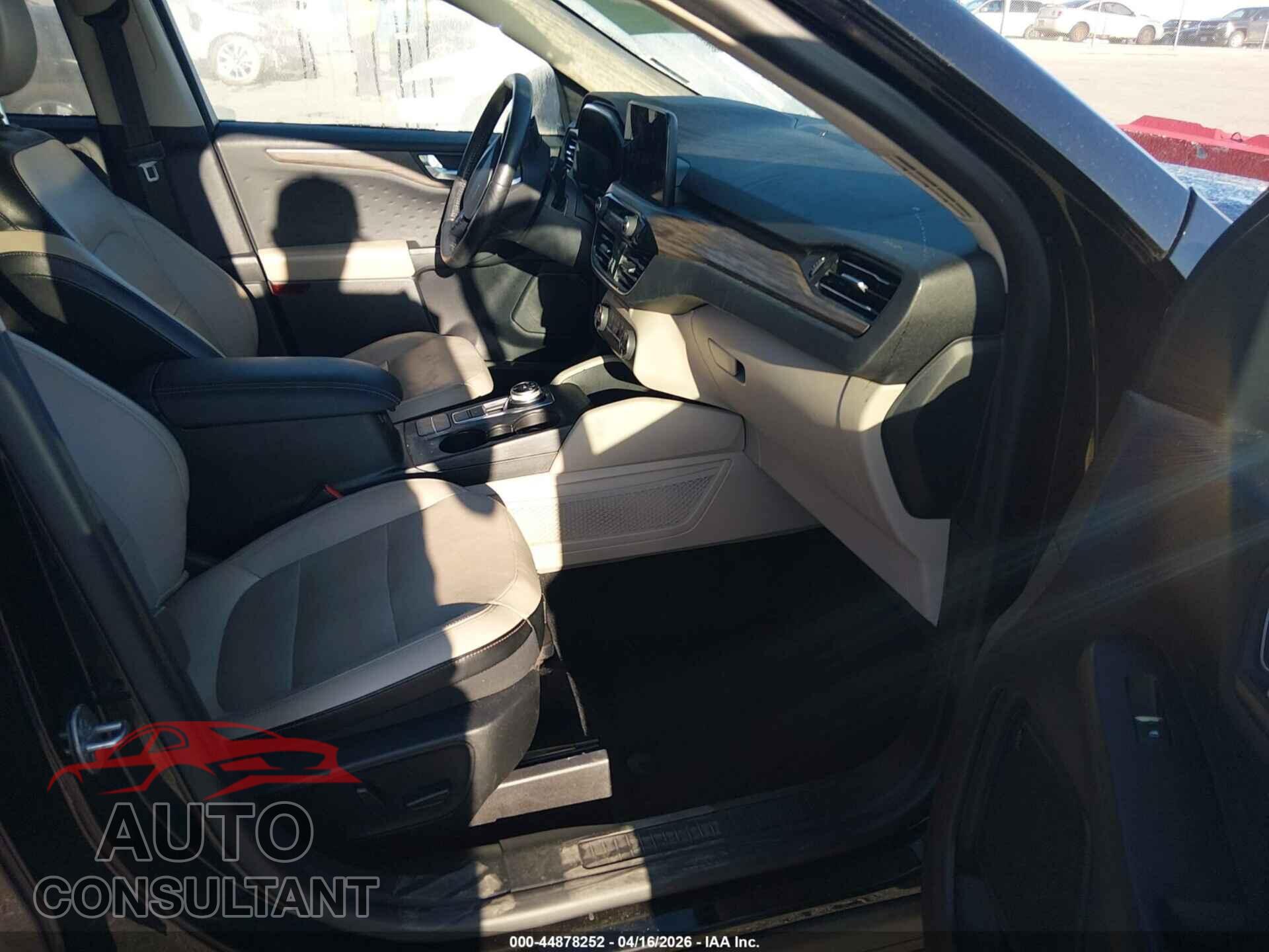 FORD ESCAPE 2020 - 1FMCU9J91LUA22861