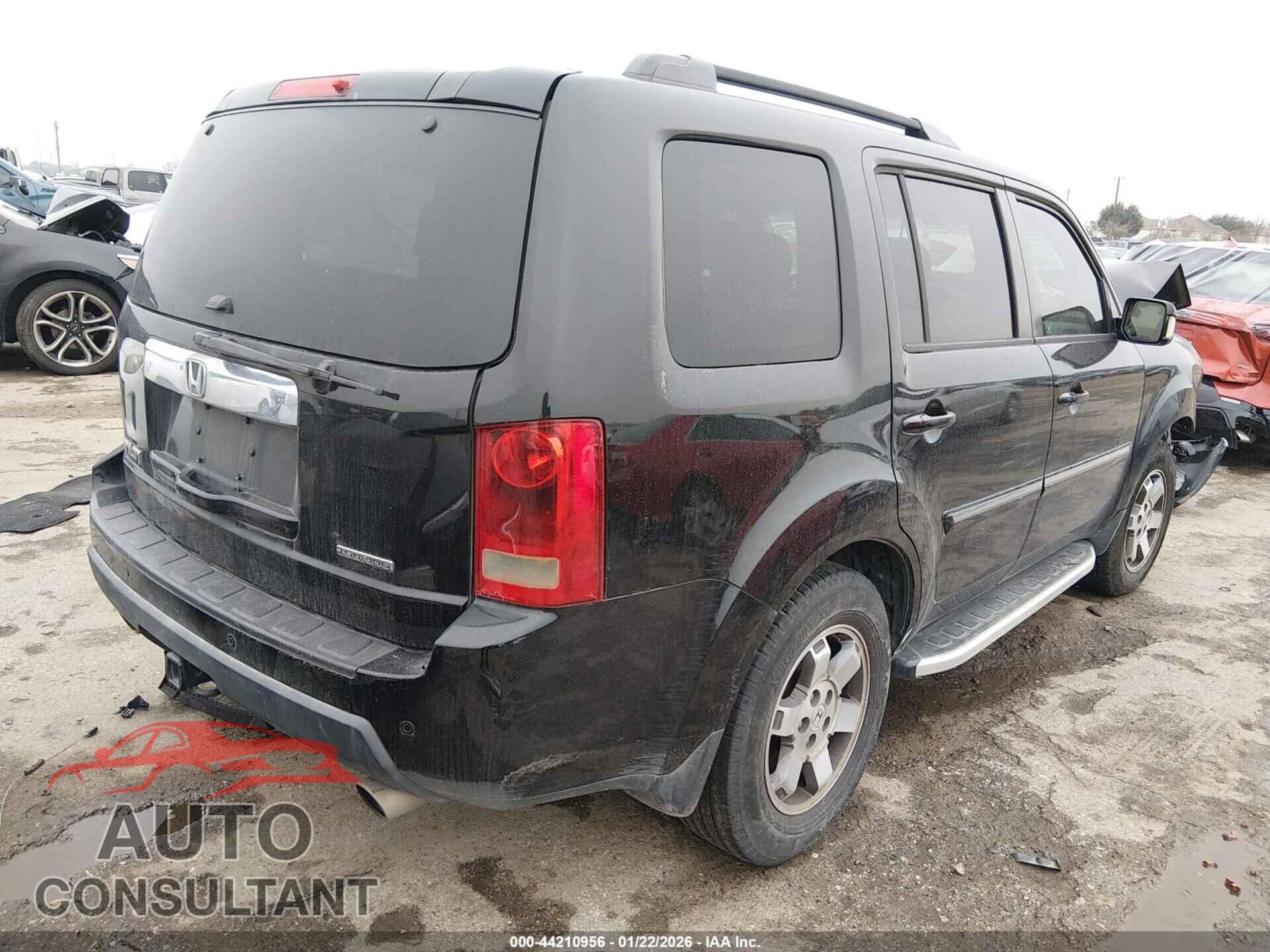 HONDA PILOT 2011 - 5FNYF3H90BB051170