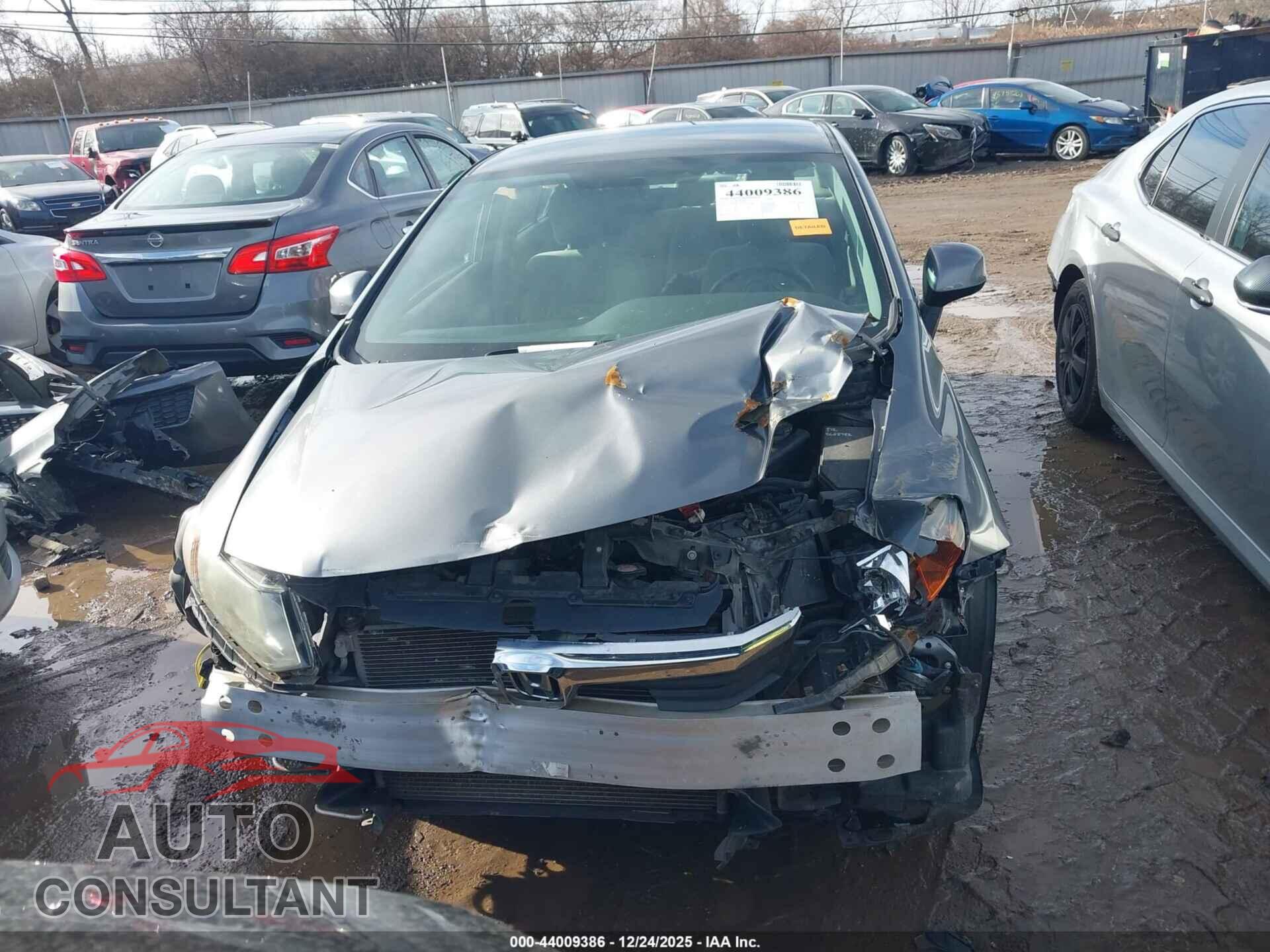 HONDA CIVIC 2012 - 19XFB2F58CE031348