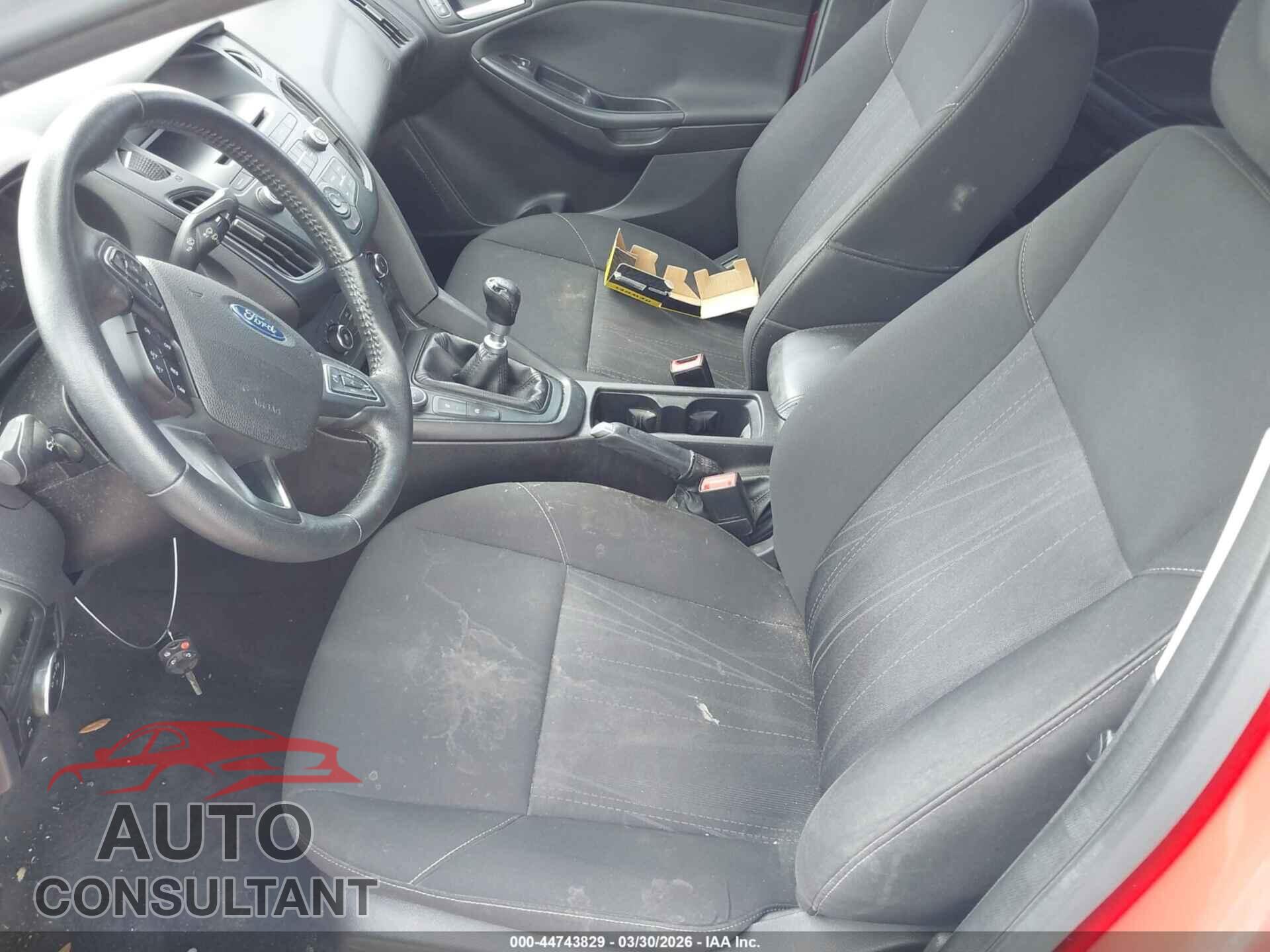 FORD FOCUS 2015 - 1FADP3FE0FL344958